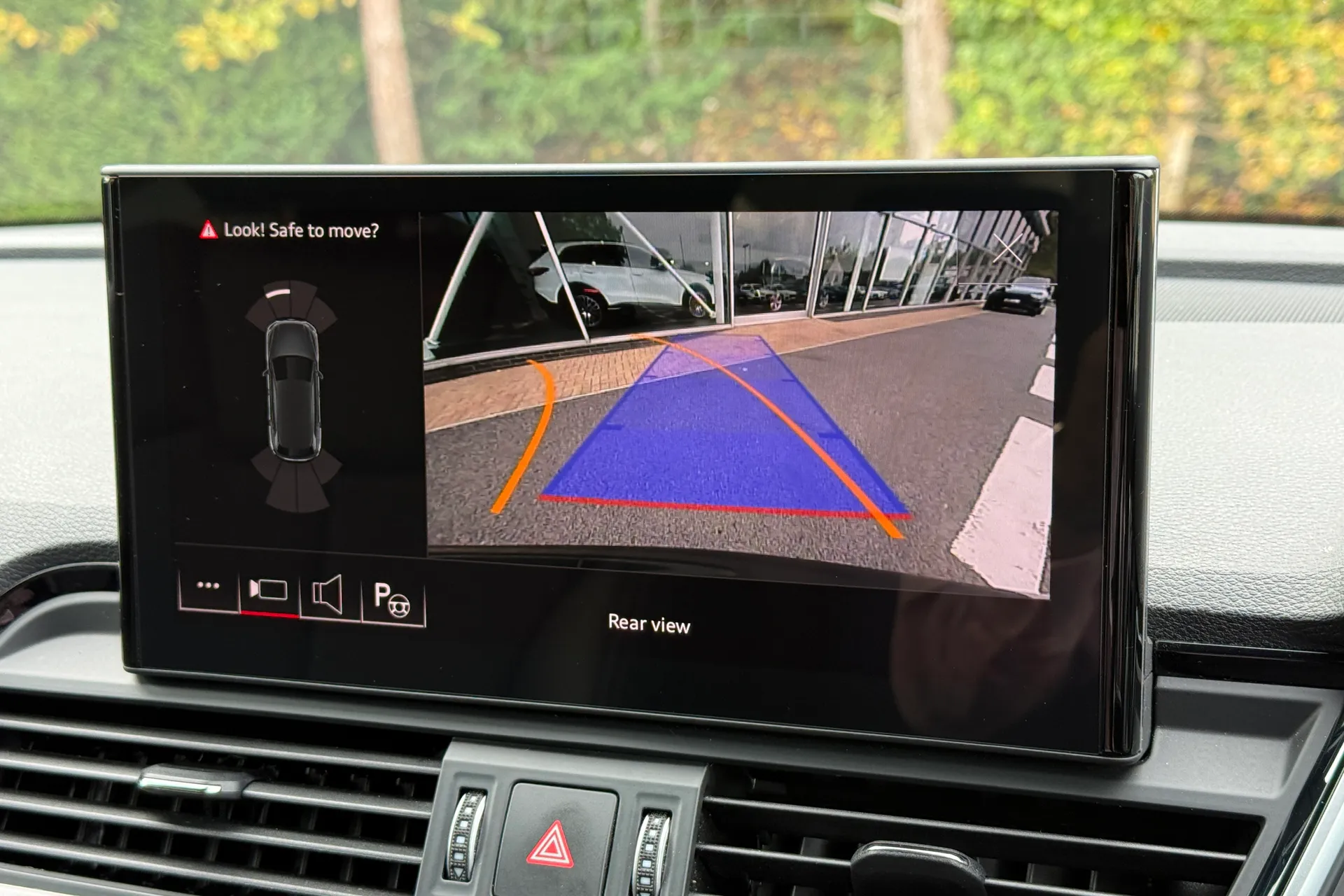Audi Q5 thumbnail image number 8