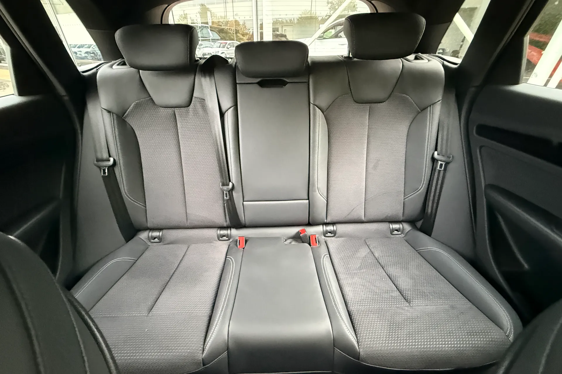 Audi Q5 thumbnail image number 20