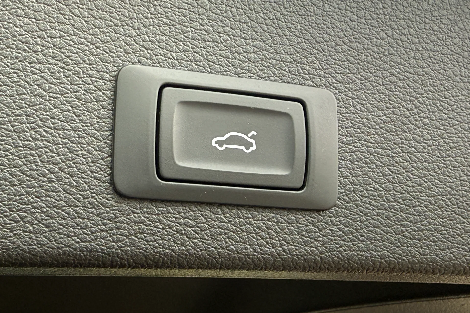 Audi Q2 thumbnail image number 33