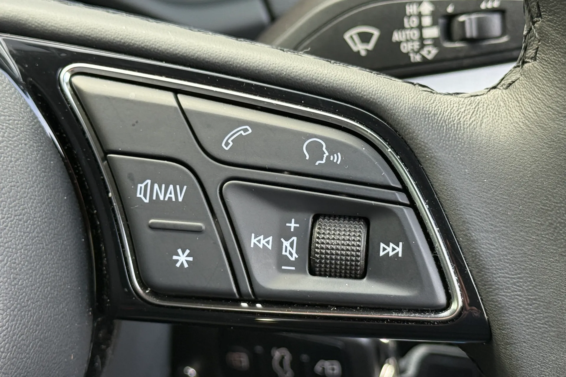 Audi Q2 thumbnail image number 54