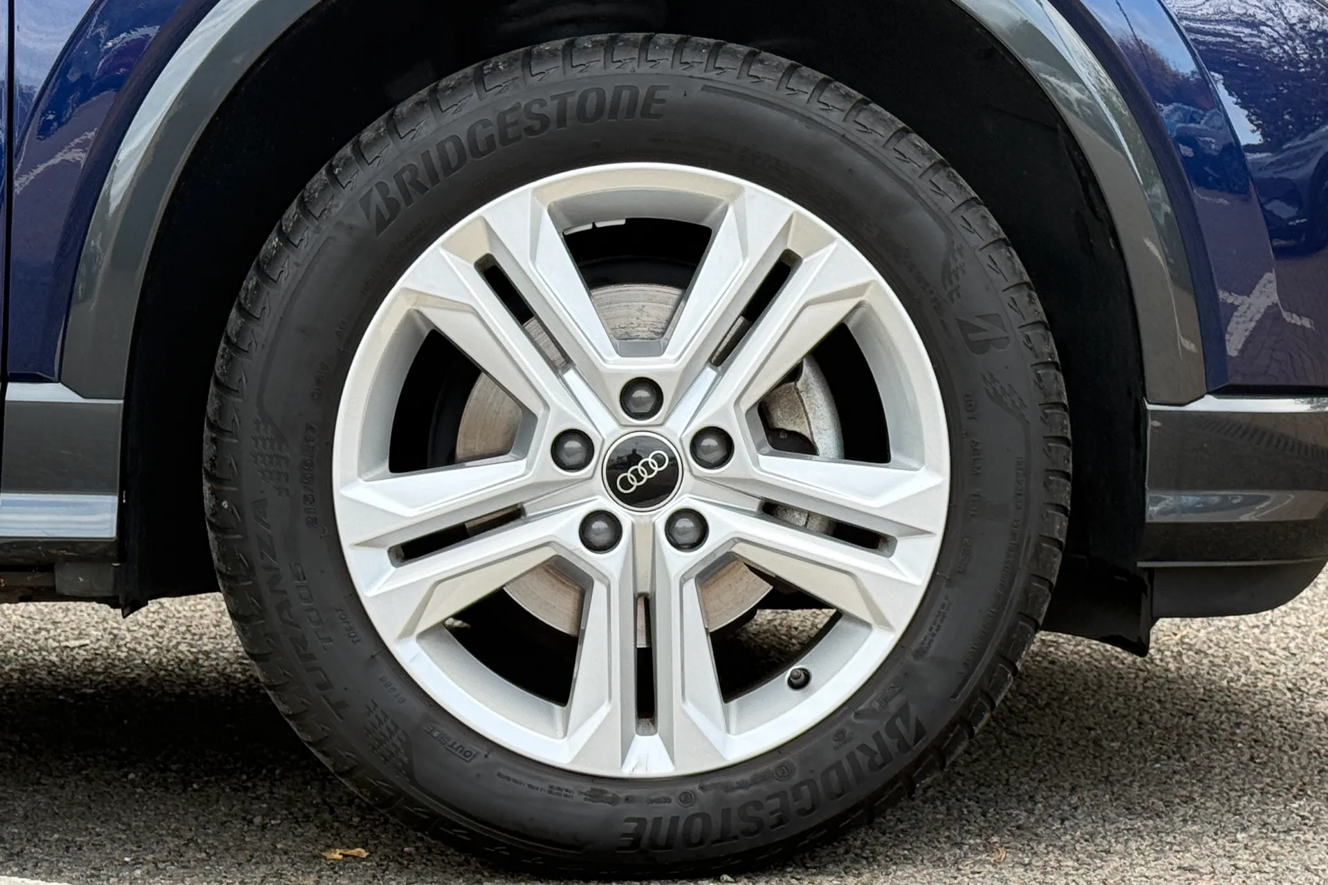 Audi Q2 thumbnail image number 23