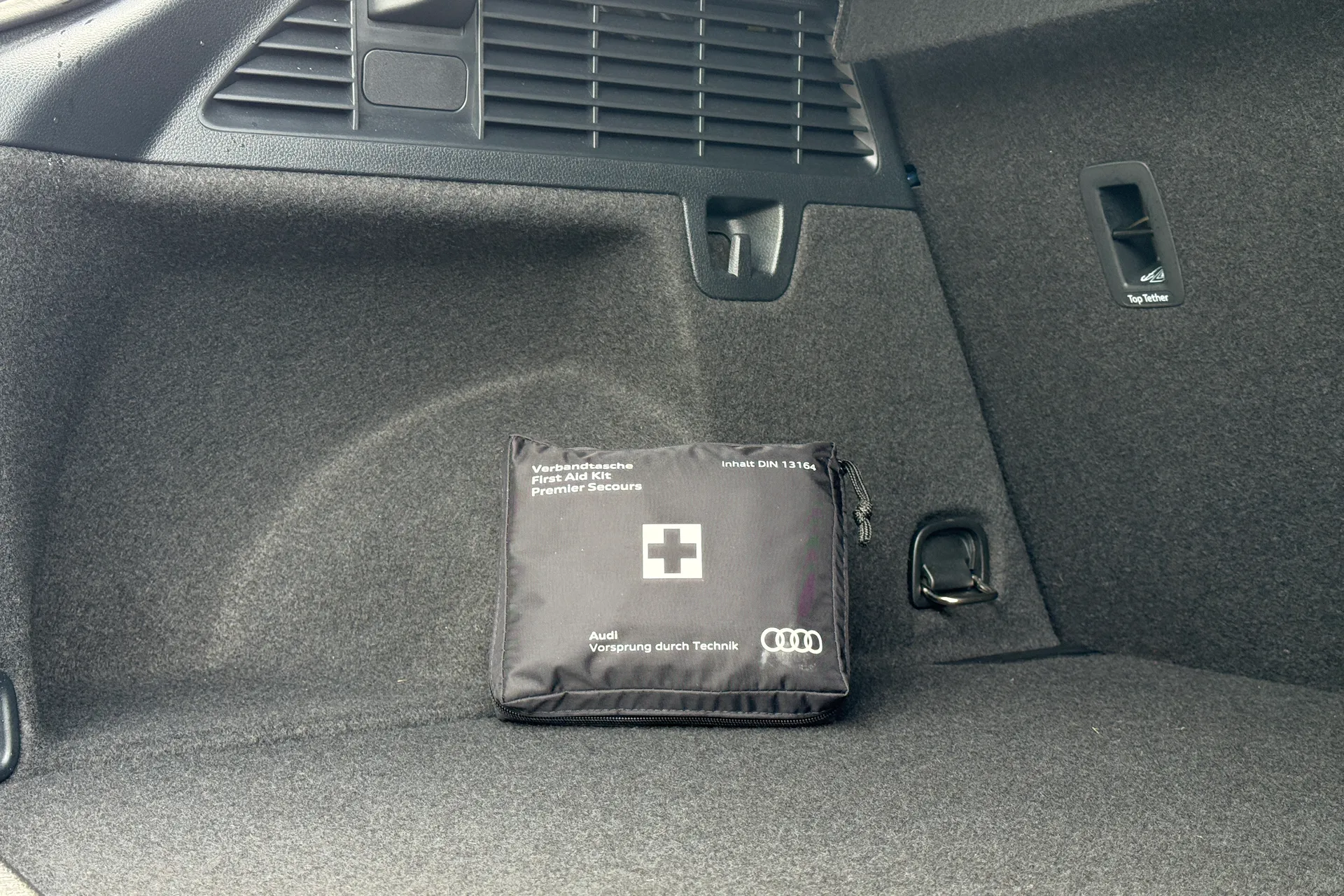 Audi Q2 thumbnail image number 34