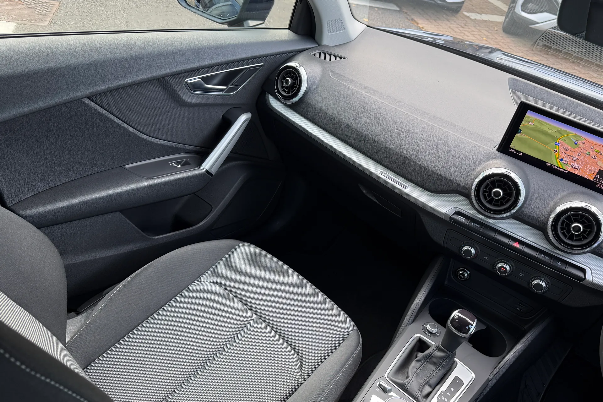 Audi Q2 thumbnail image number 47