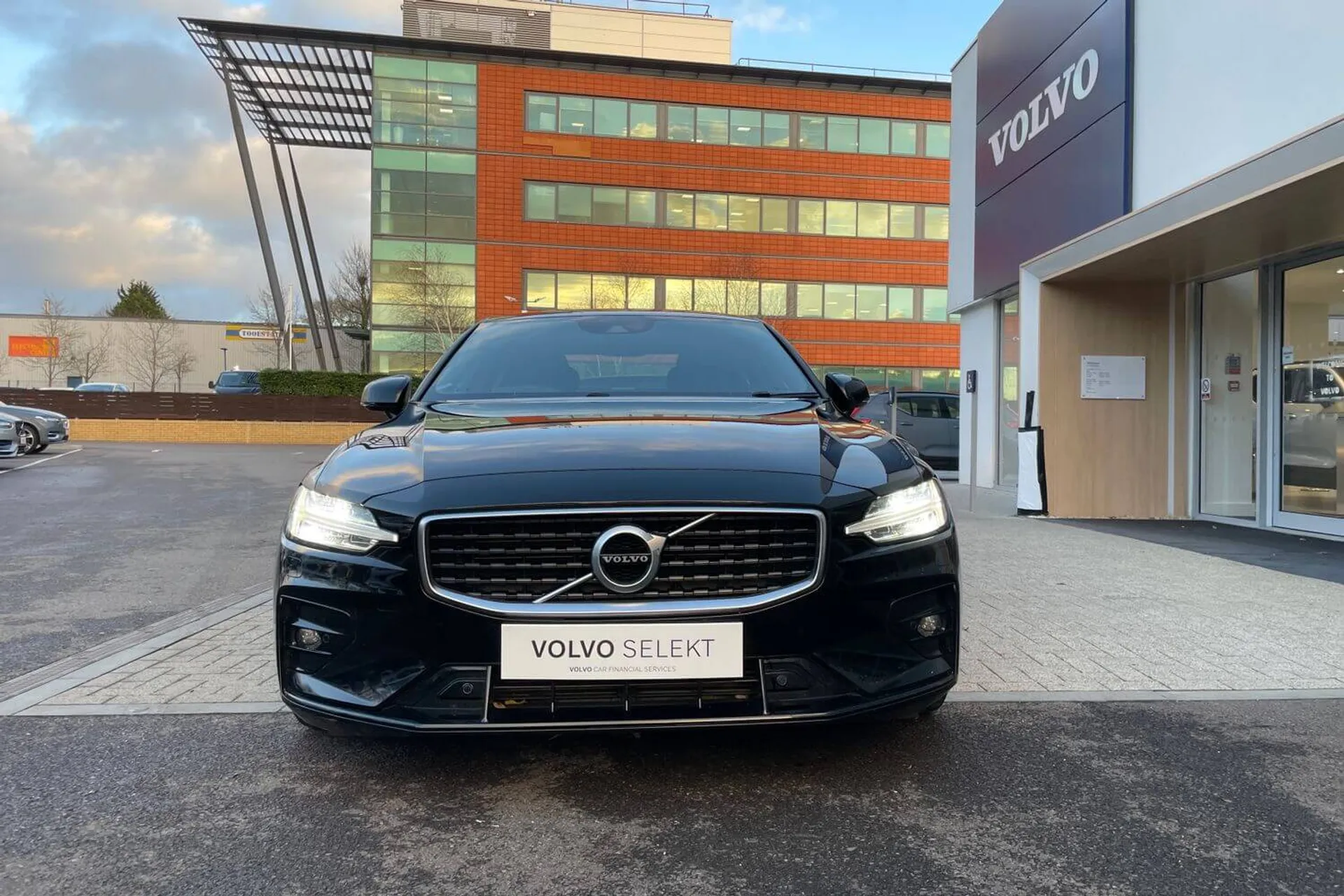 Volvo S60 thumbnail image number 9
