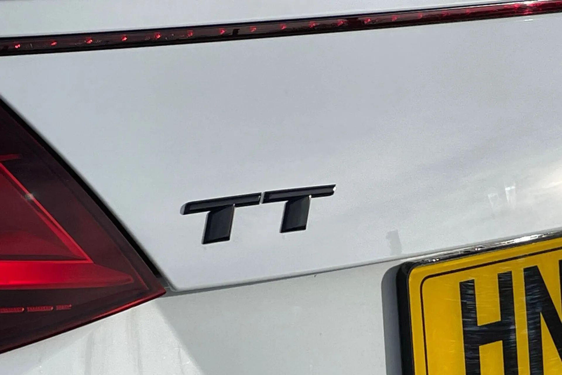 Audi TT thumbnail image number 51