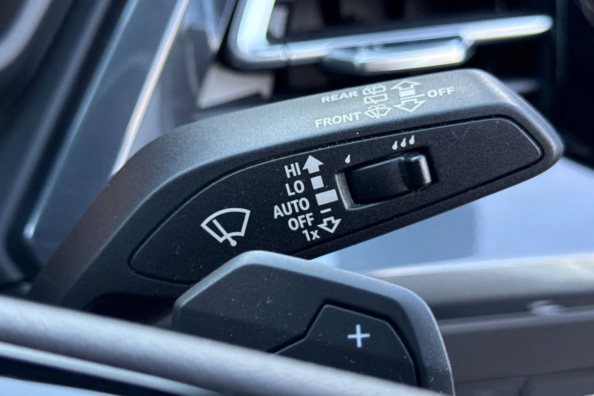 Audi Q4 thumbnail image number 65