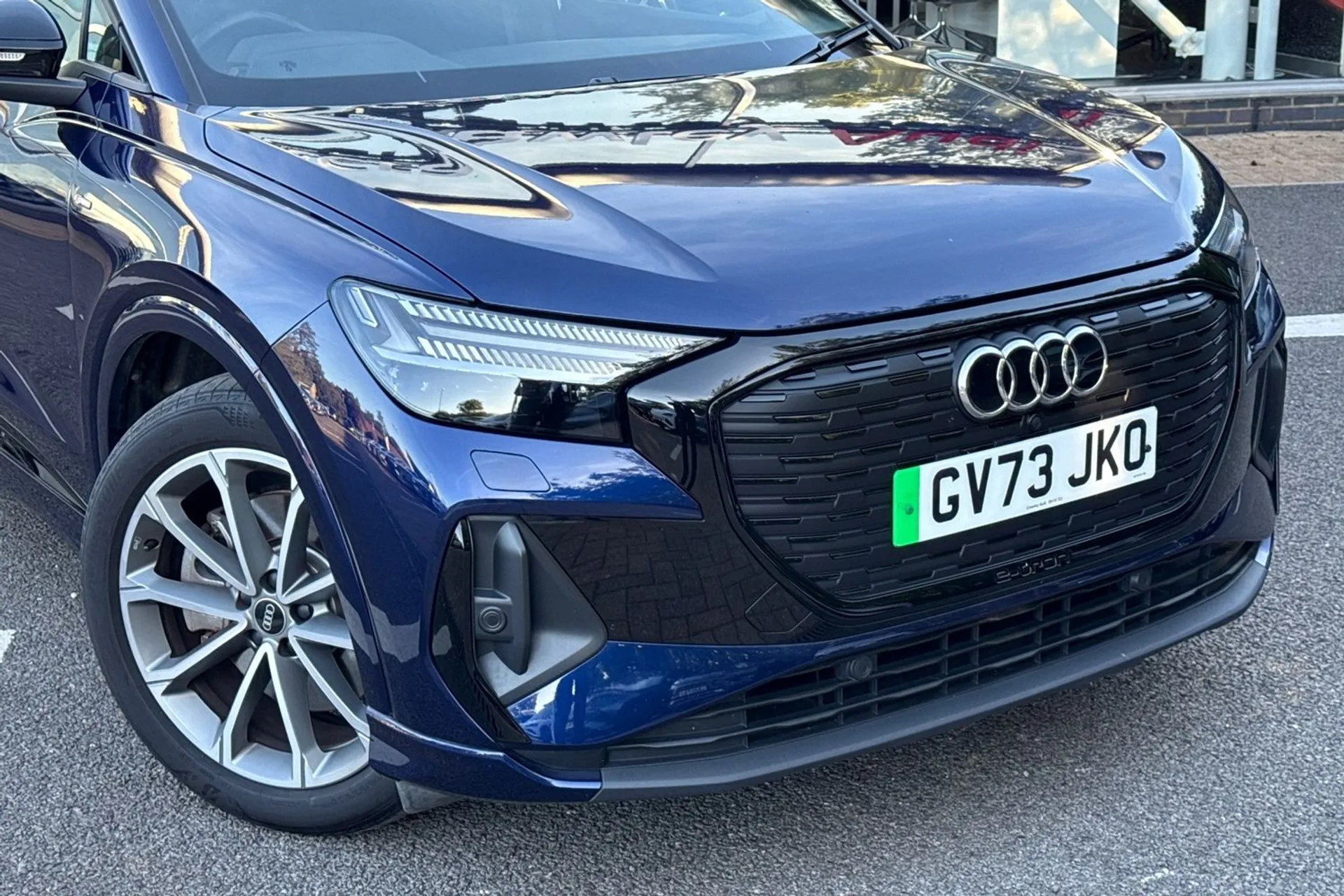 Audi Q4 thumbnail image number 21