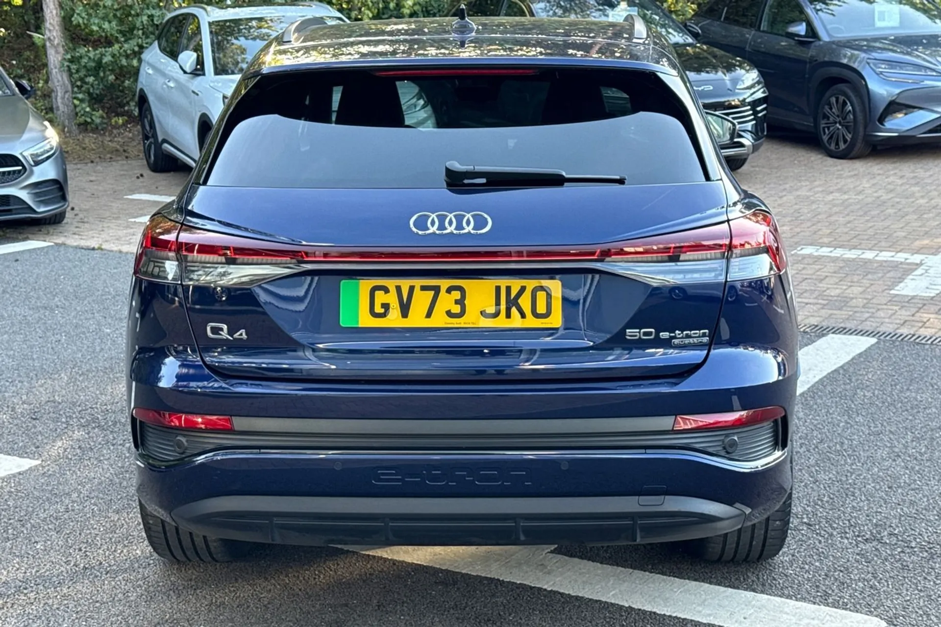 Audi Q4 thumbnail image number 7