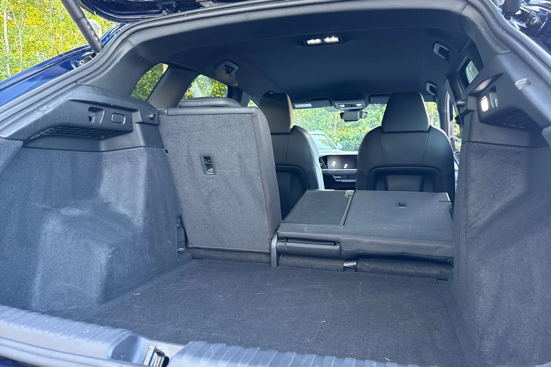 Audi Q4 thumbnail image number 27