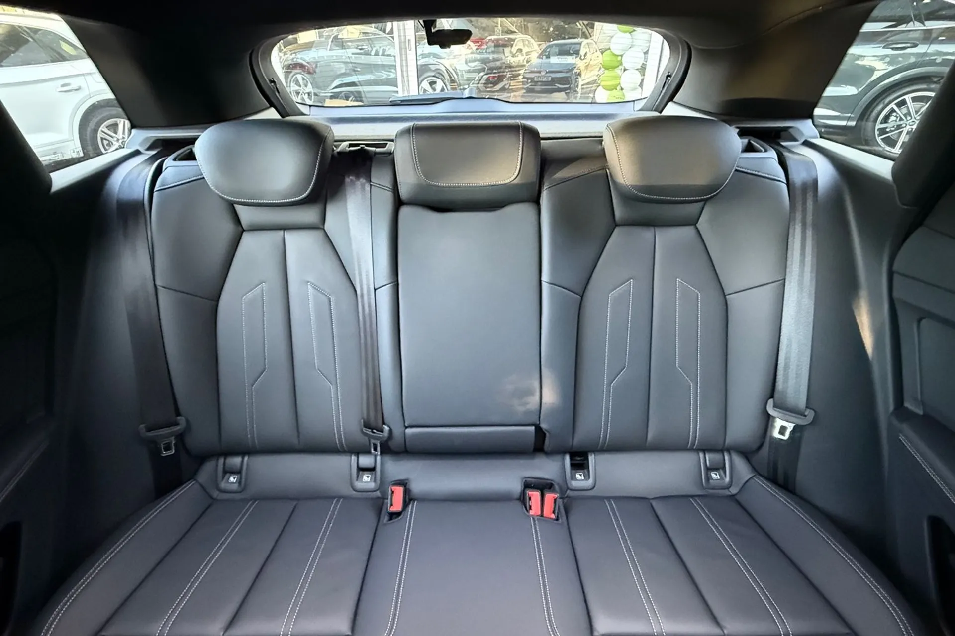 Audi Q4 thumbnail image number 30