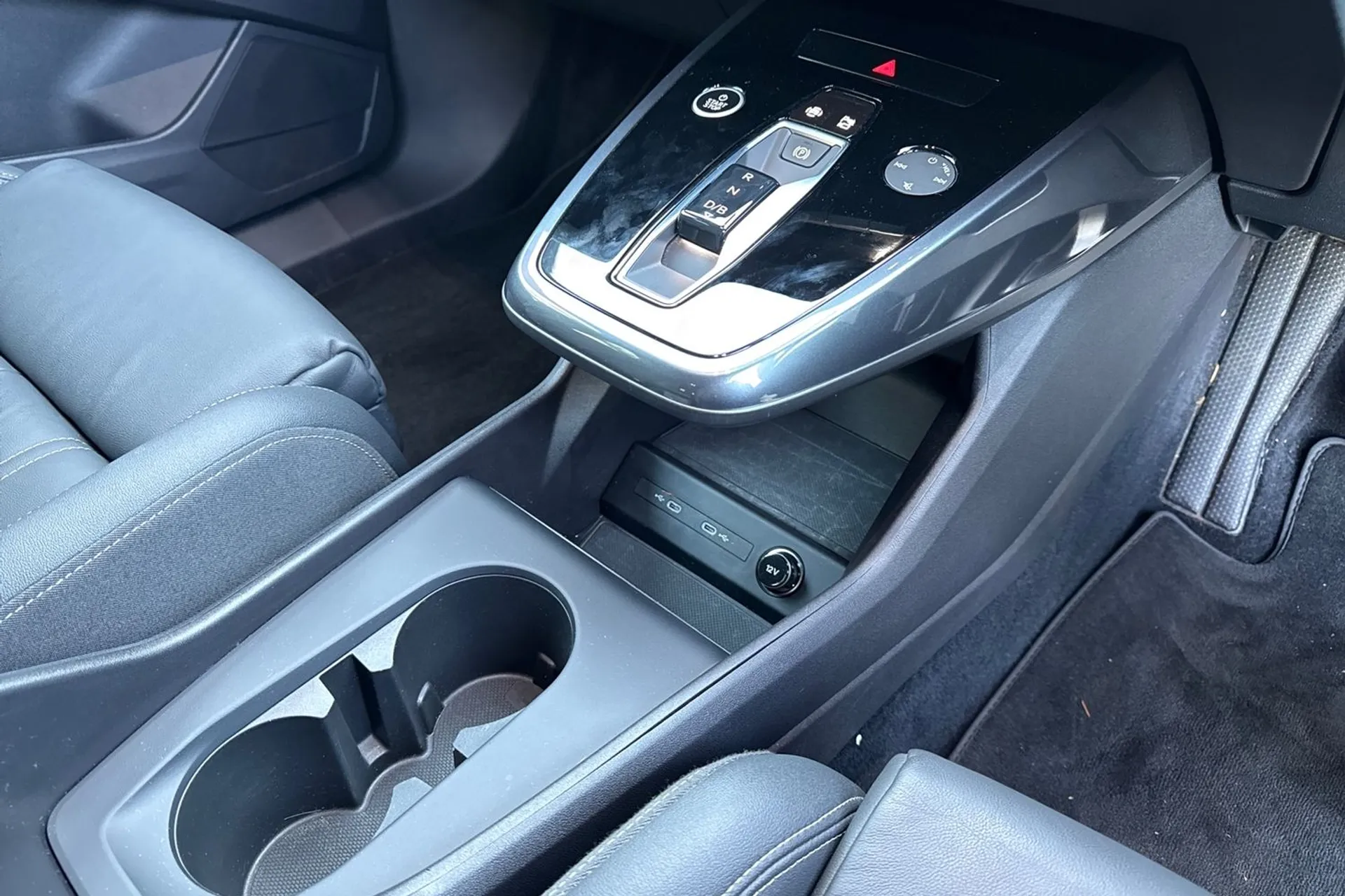 Audi Q4 thumbnail image number 52