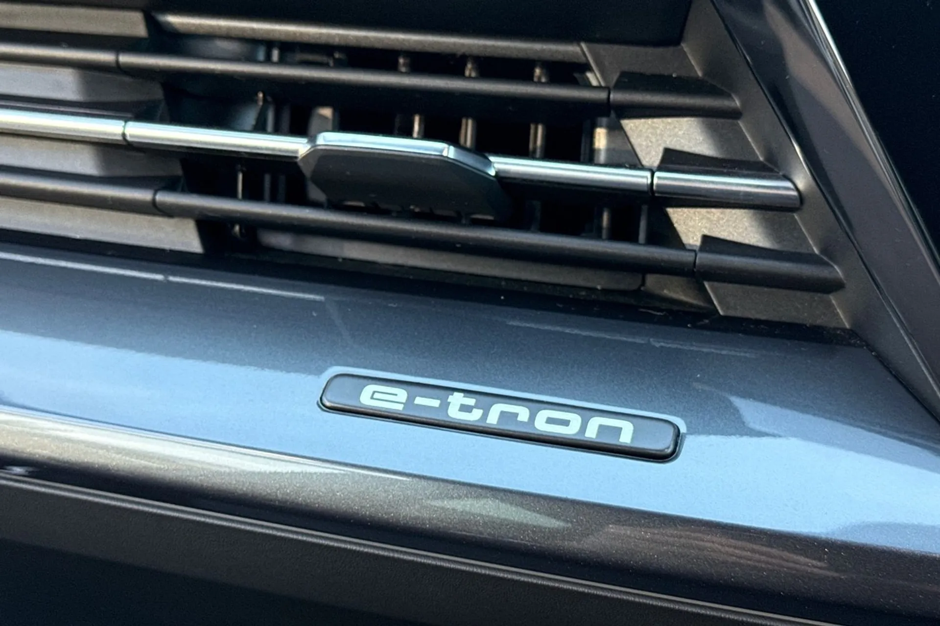 Audi Q4 thumbnail image number 58