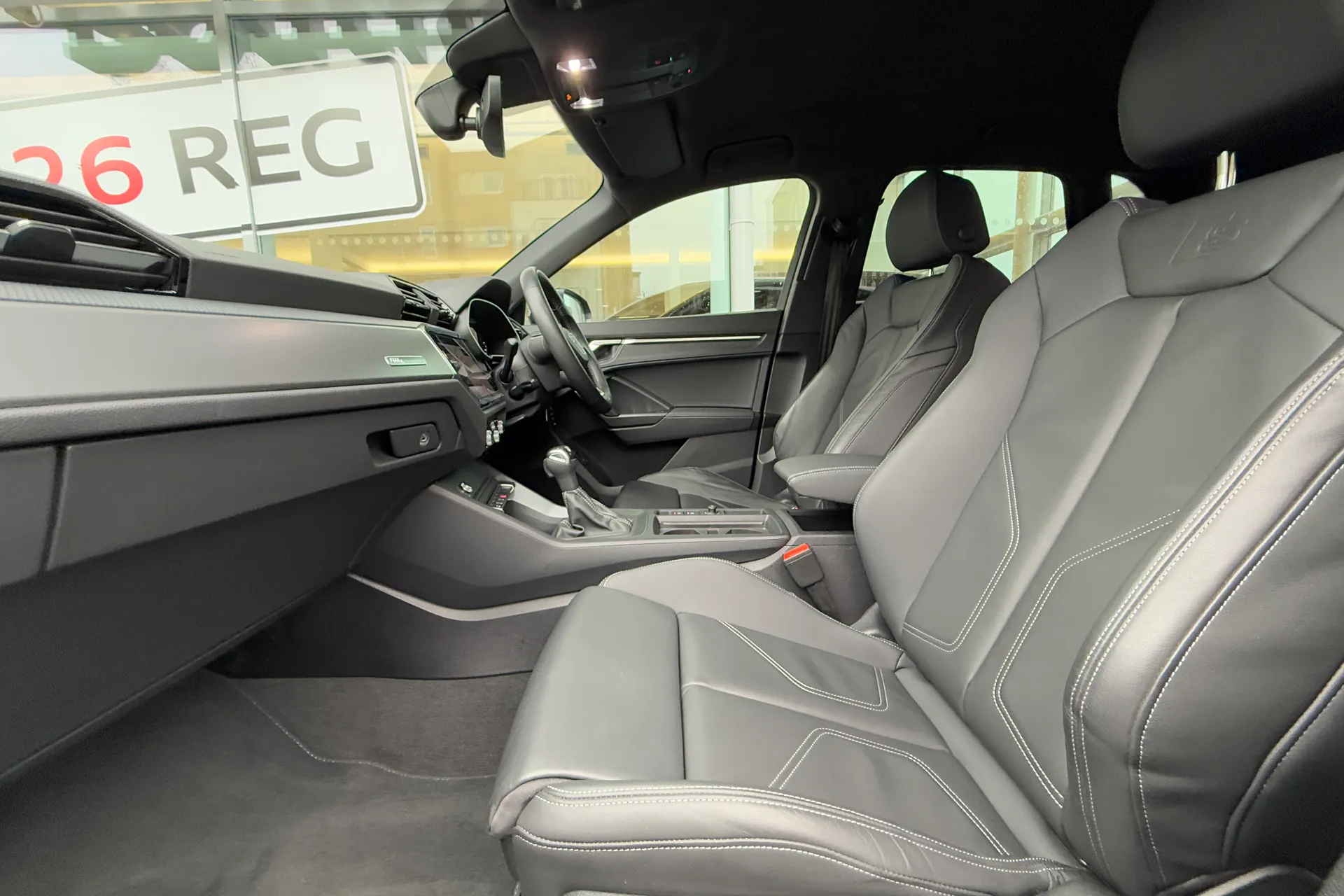 Audi Q3 thumbnail image number 42