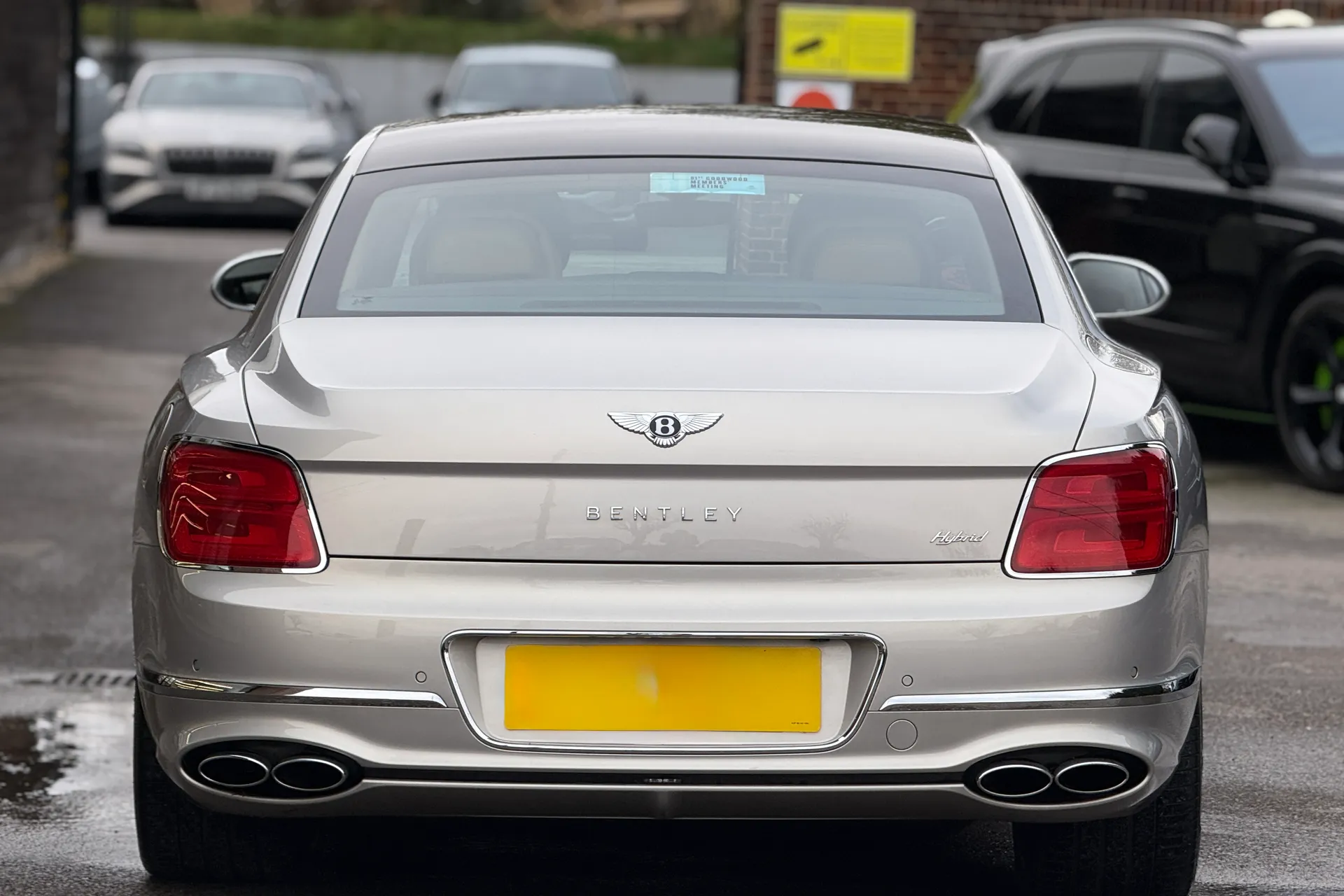 Bentley FLYING SPUR thumbnail image number 6