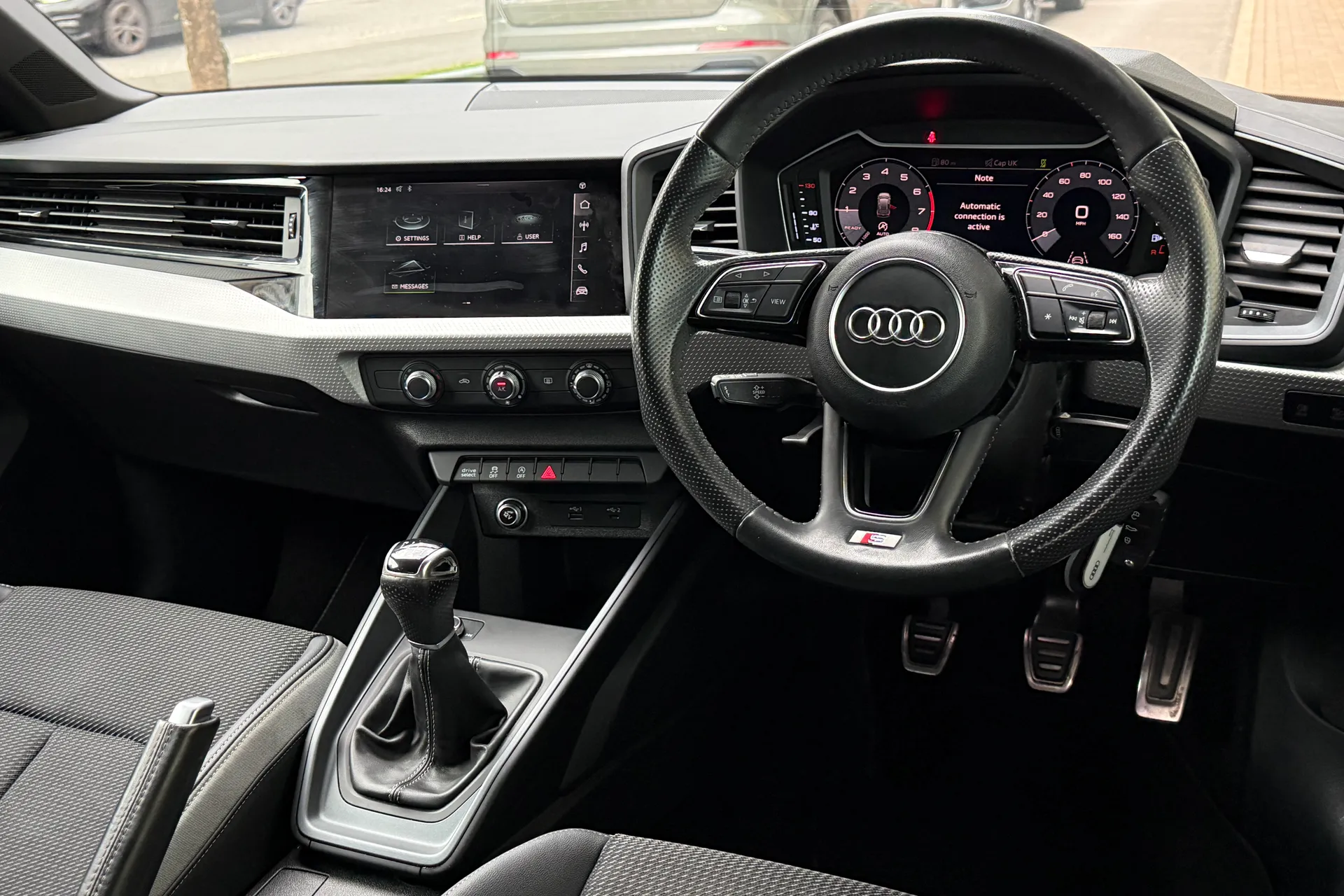 Audi A1 thumbnail image number 25