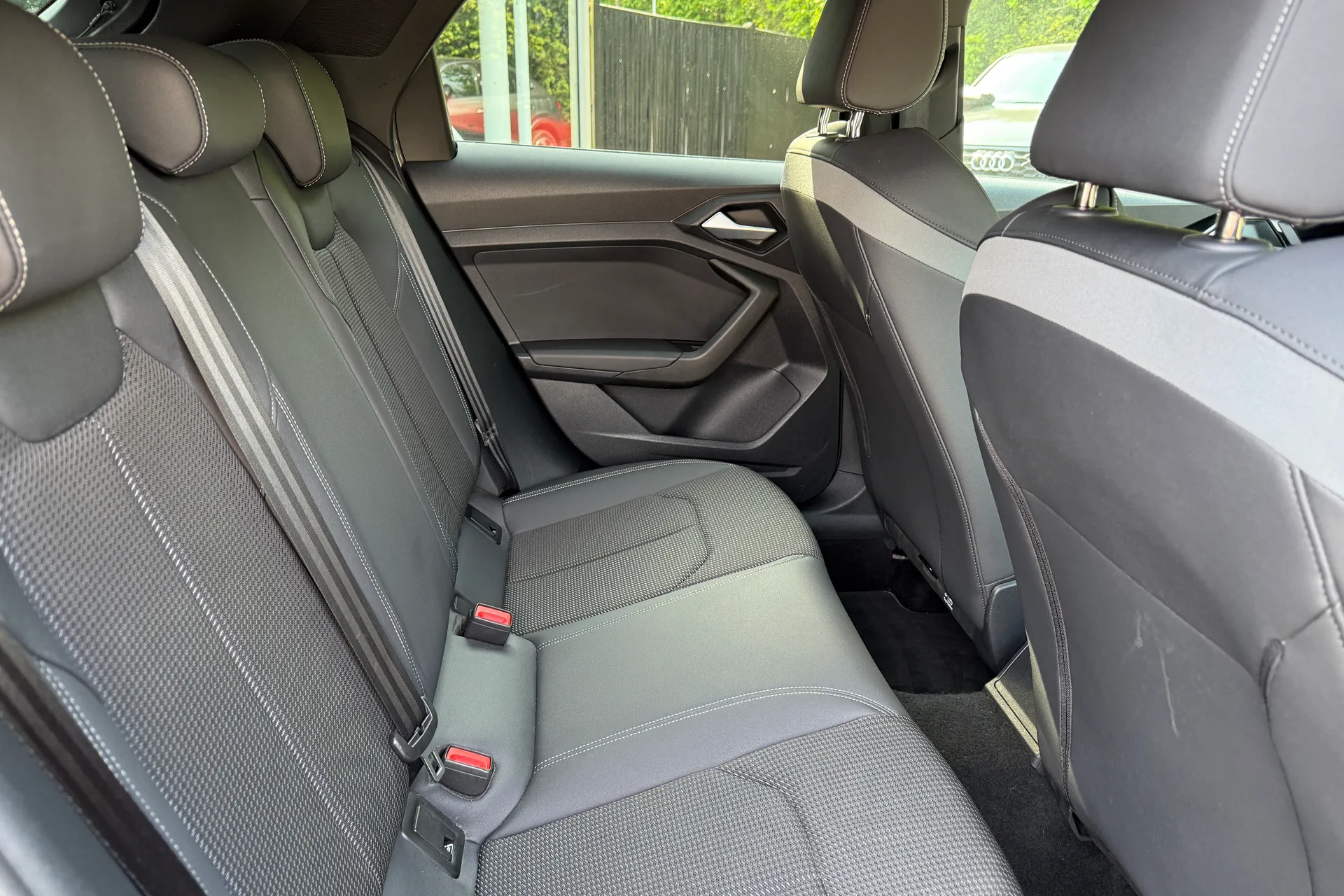 Audi A1 thumbnail image number 30