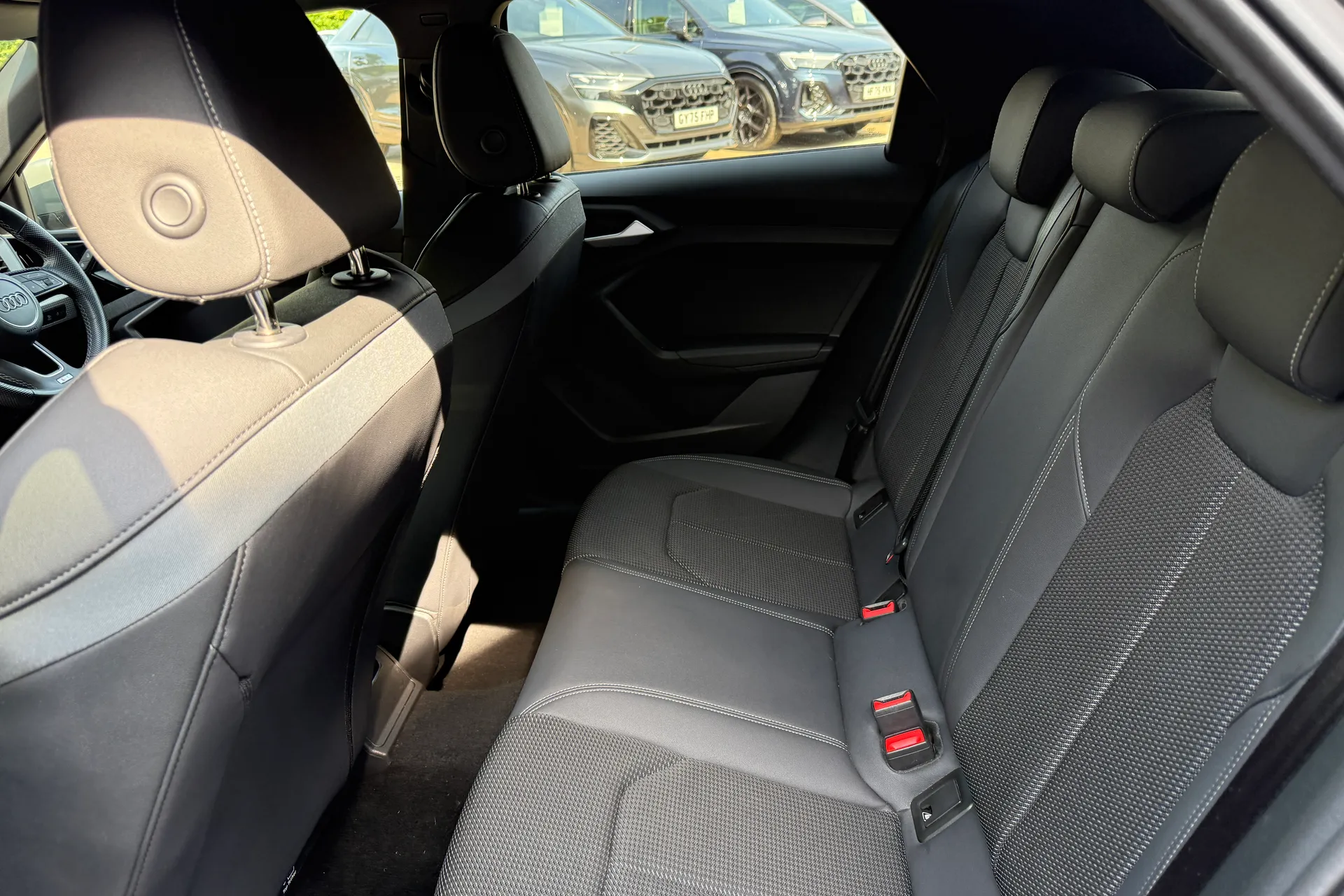 Audi A1 thumbnail image number 43