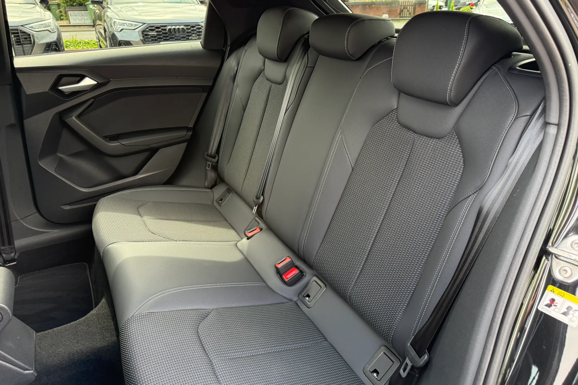 Audi A1 thumbnail image number 42