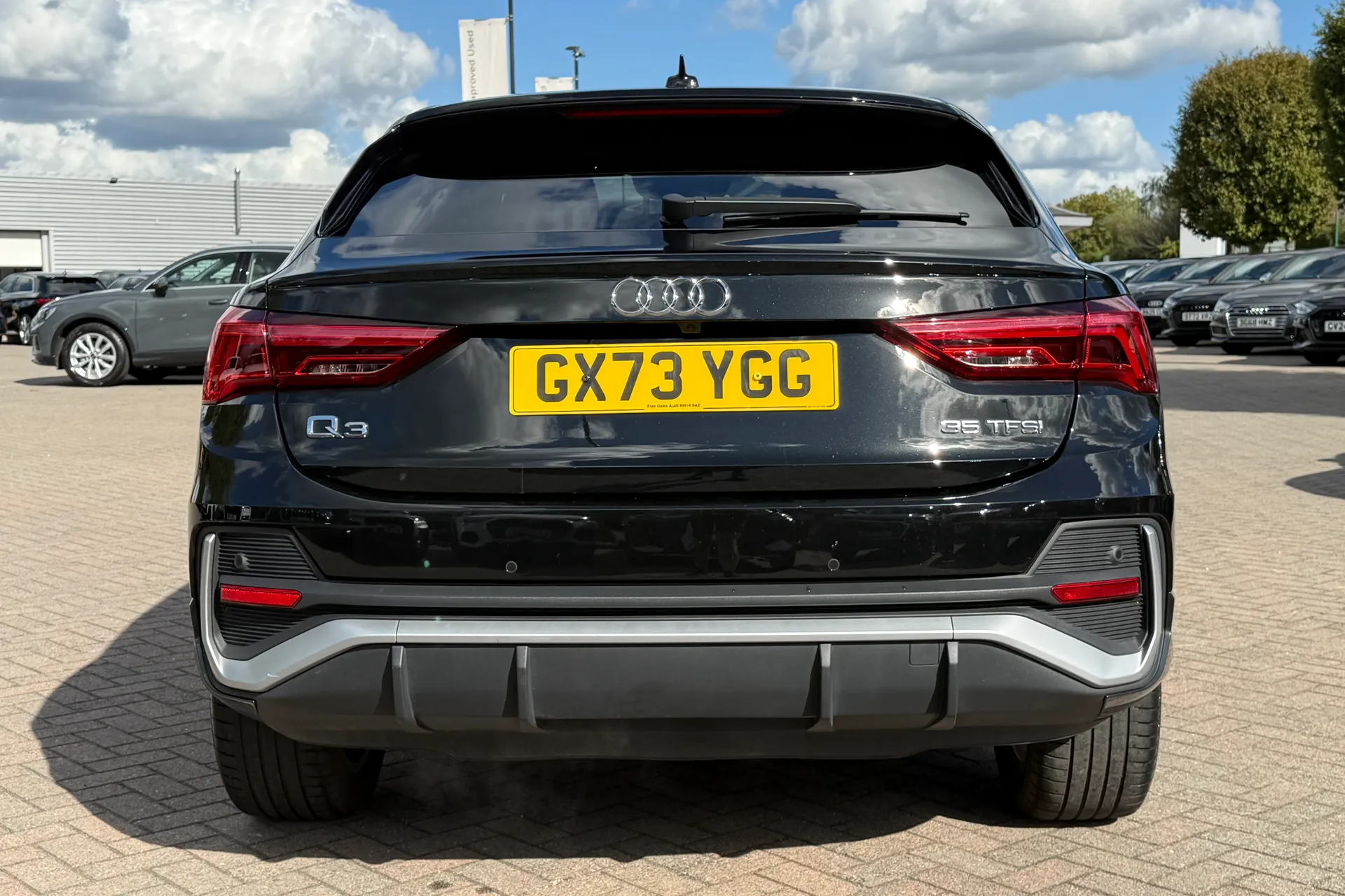 Audi Q3 thumbnail image number 34