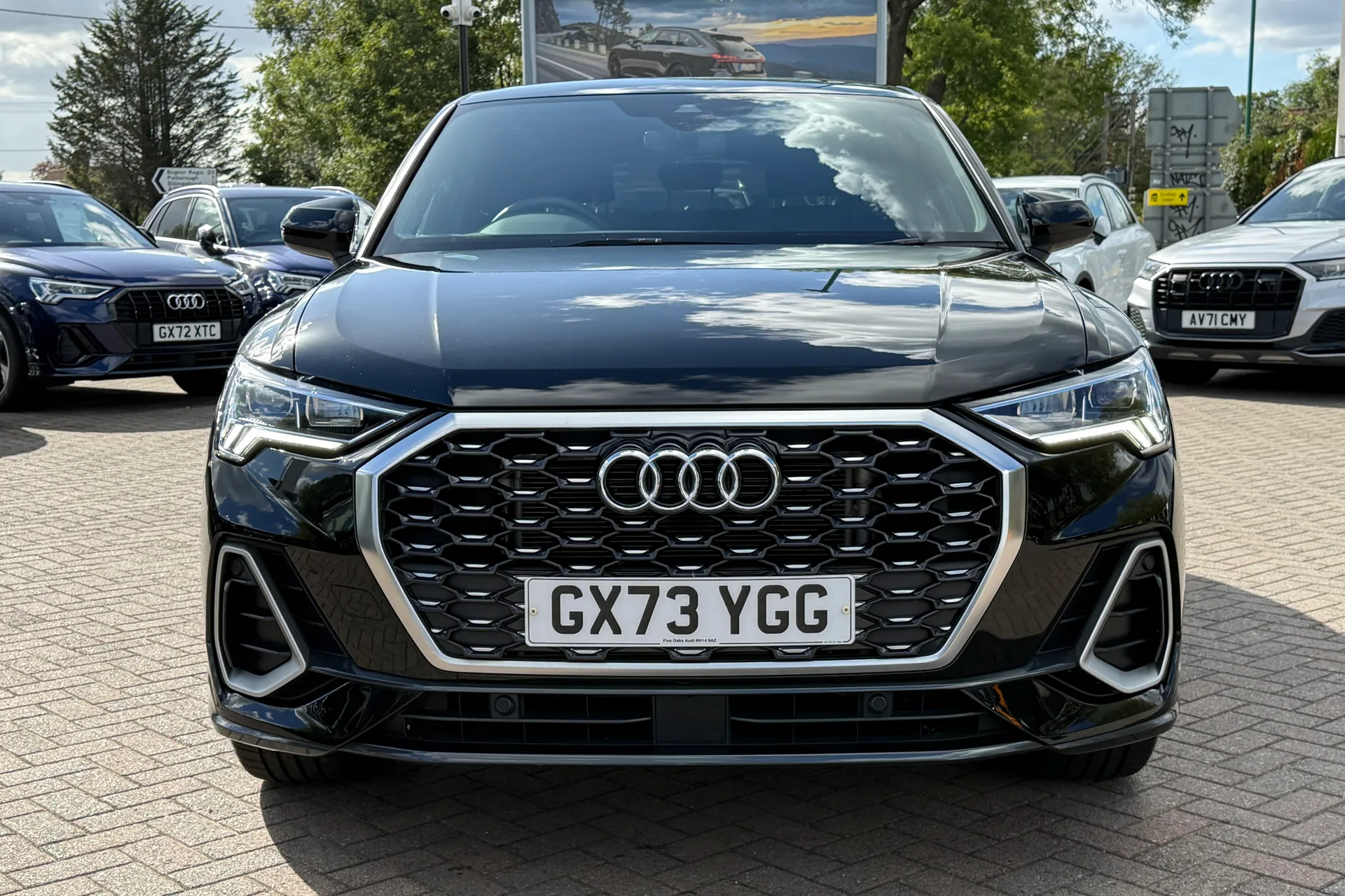 Audi Q3 thumbnail image number 26