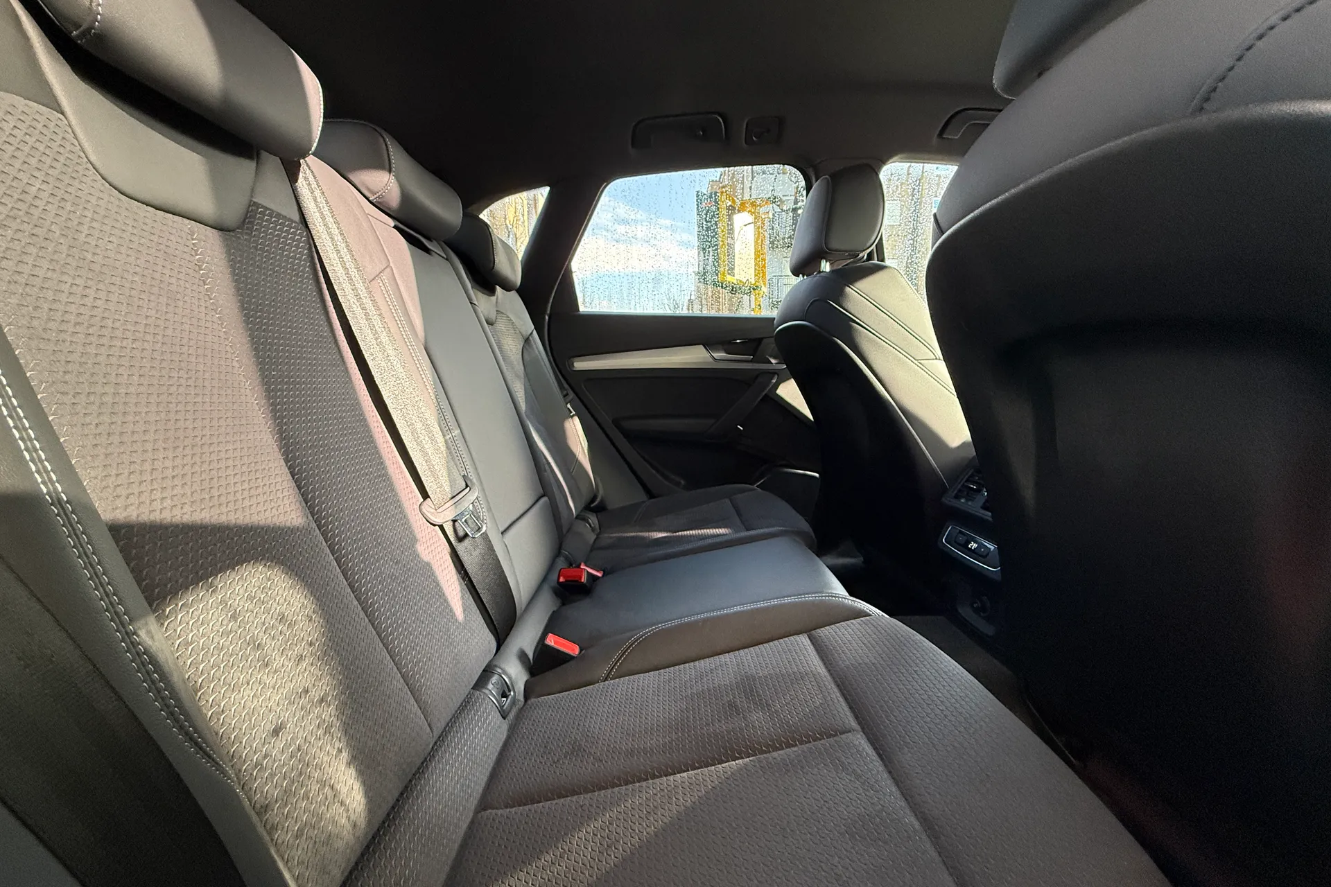 Audi Q5 thumbnail image number 43