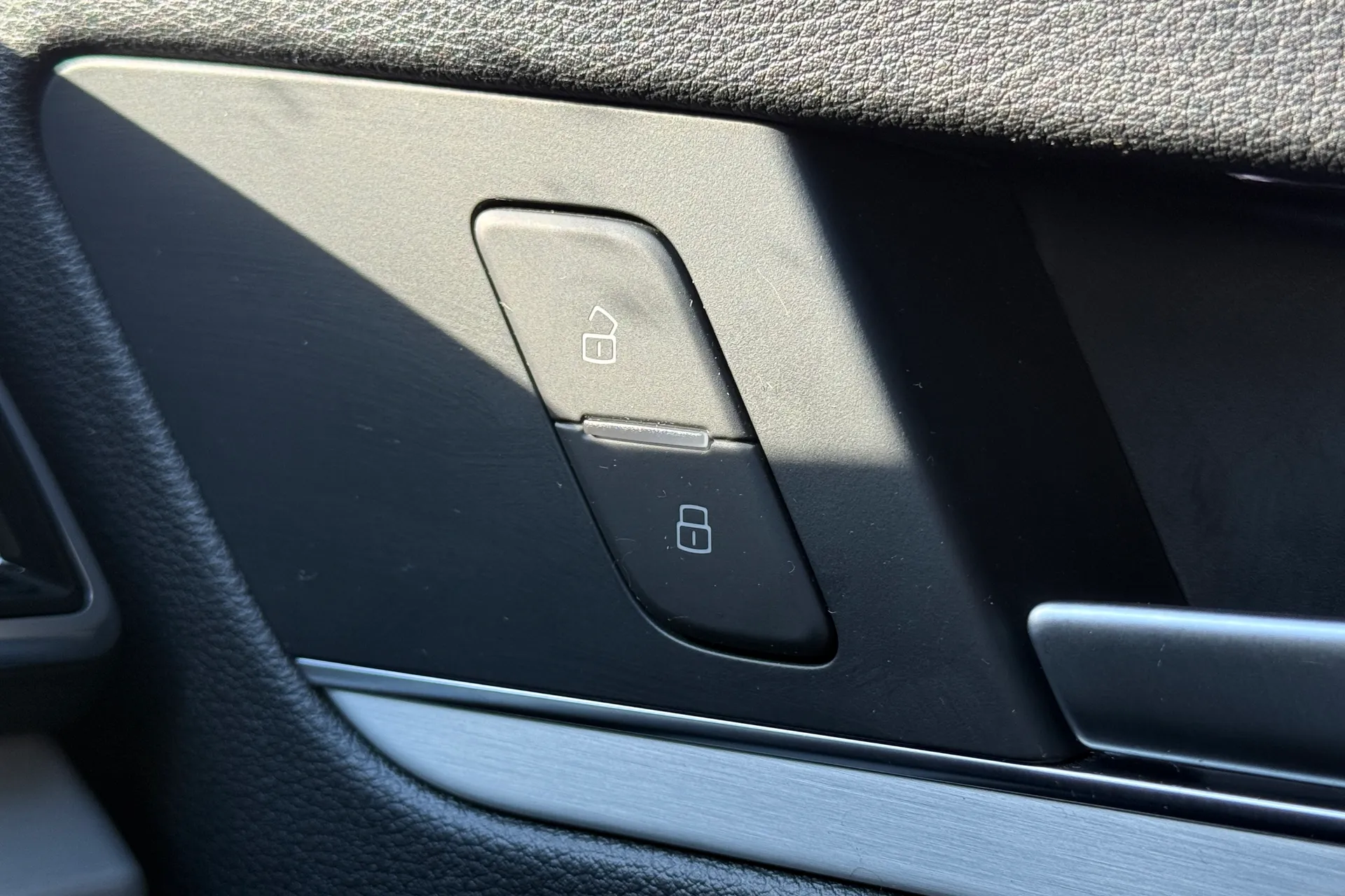 Audi Q5 thumbnail image number 28