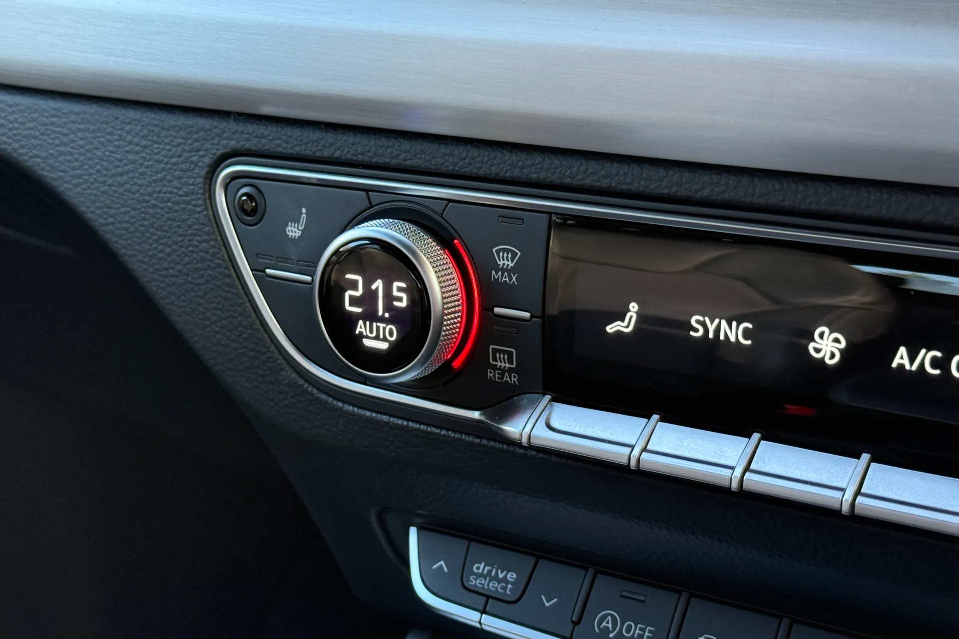 Audi Q5 thumbnail image number 20