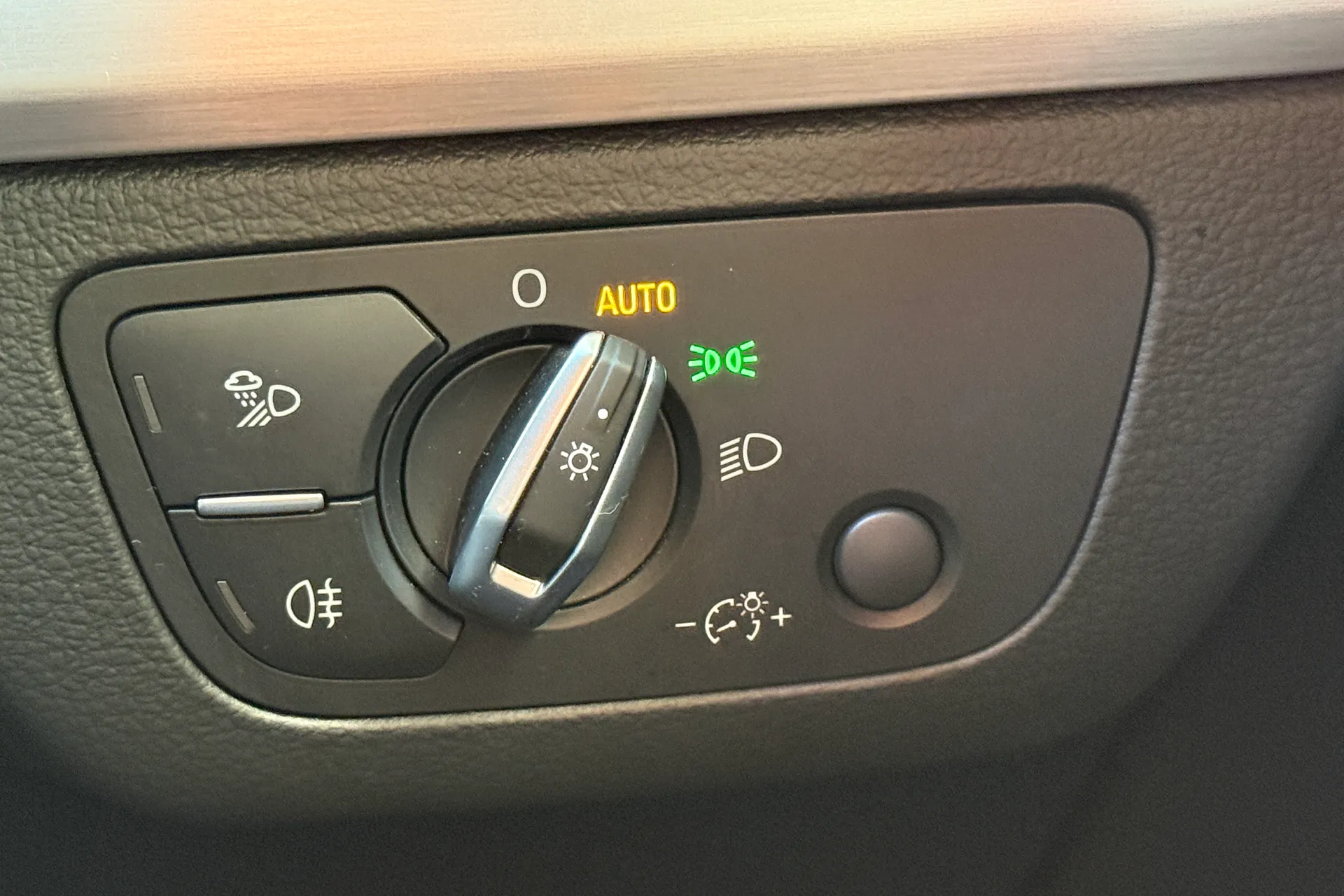 Audi Q5 thumbnail image number 27