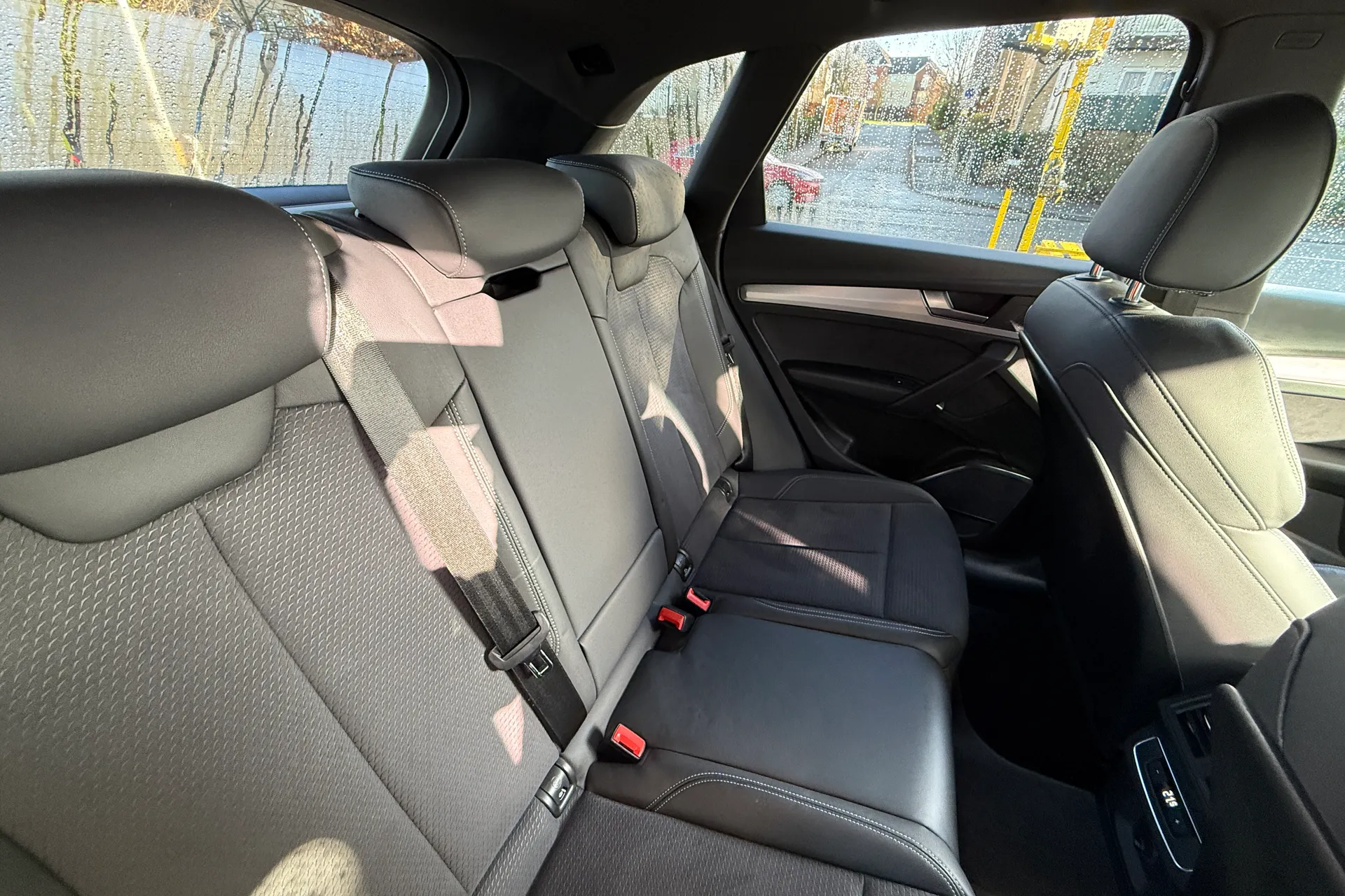 Audi Q5 thumbnail image number 44