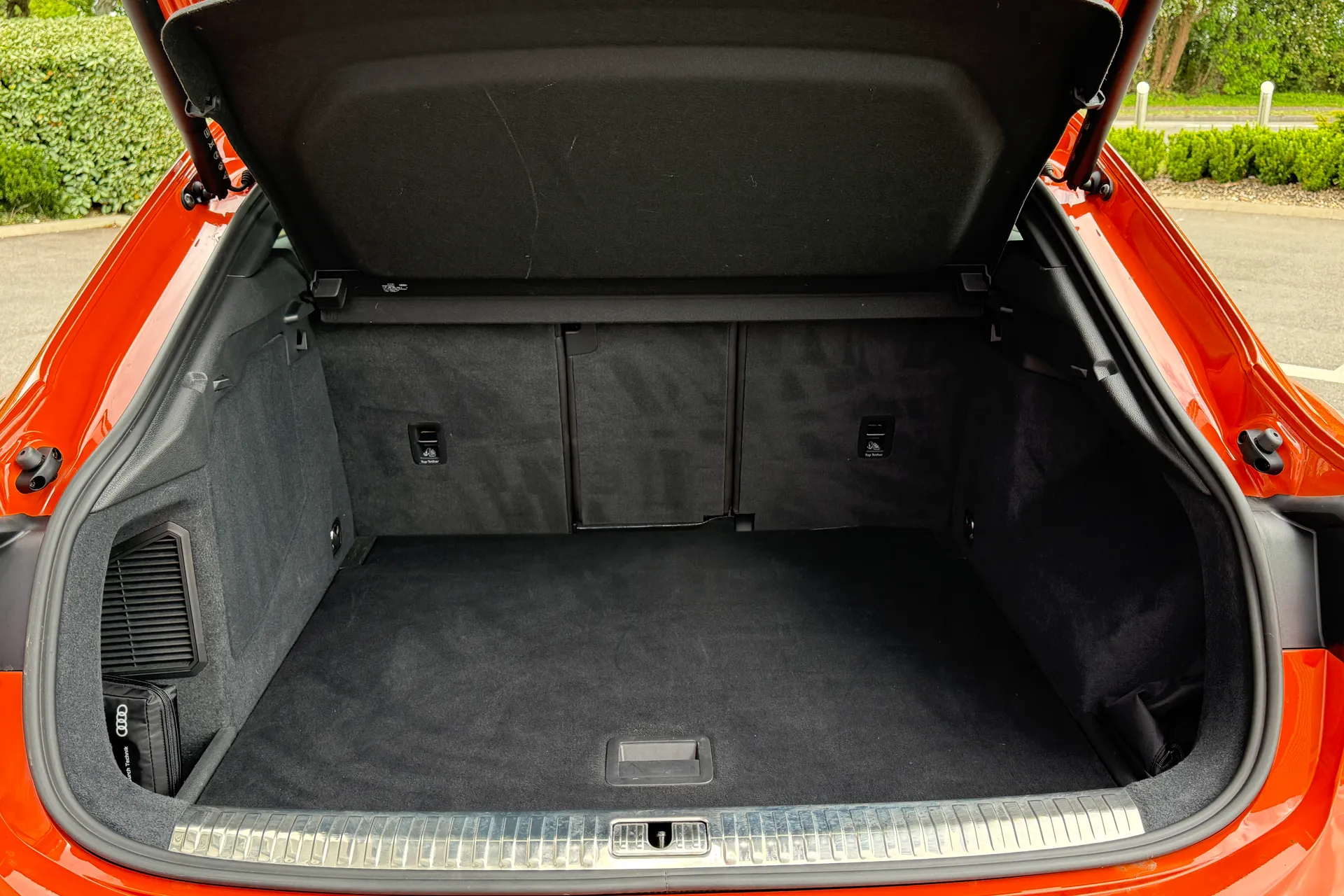 Audi Q3 thumbnail image number 50