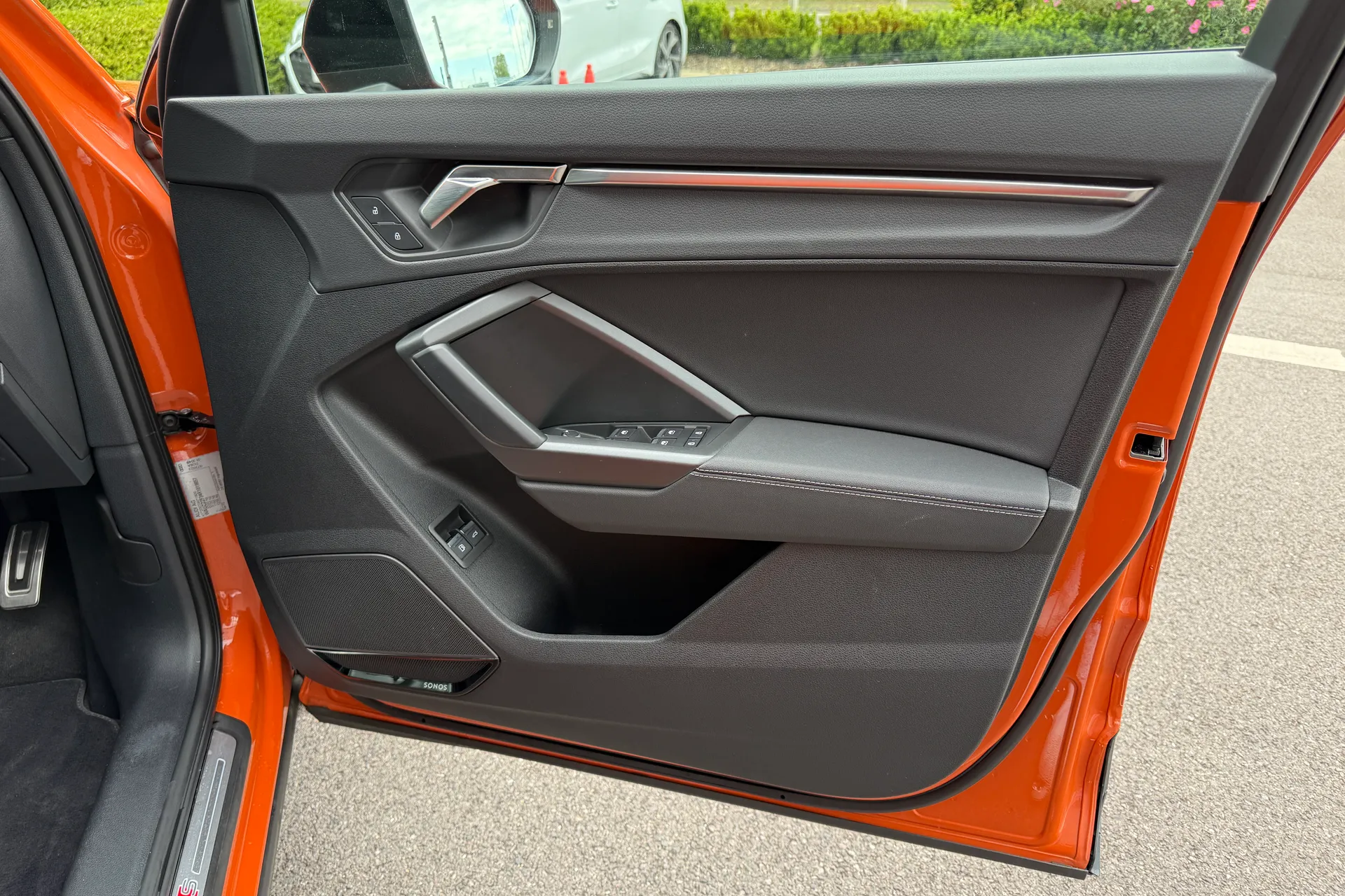 Audi Q3 thumbnail image number 54