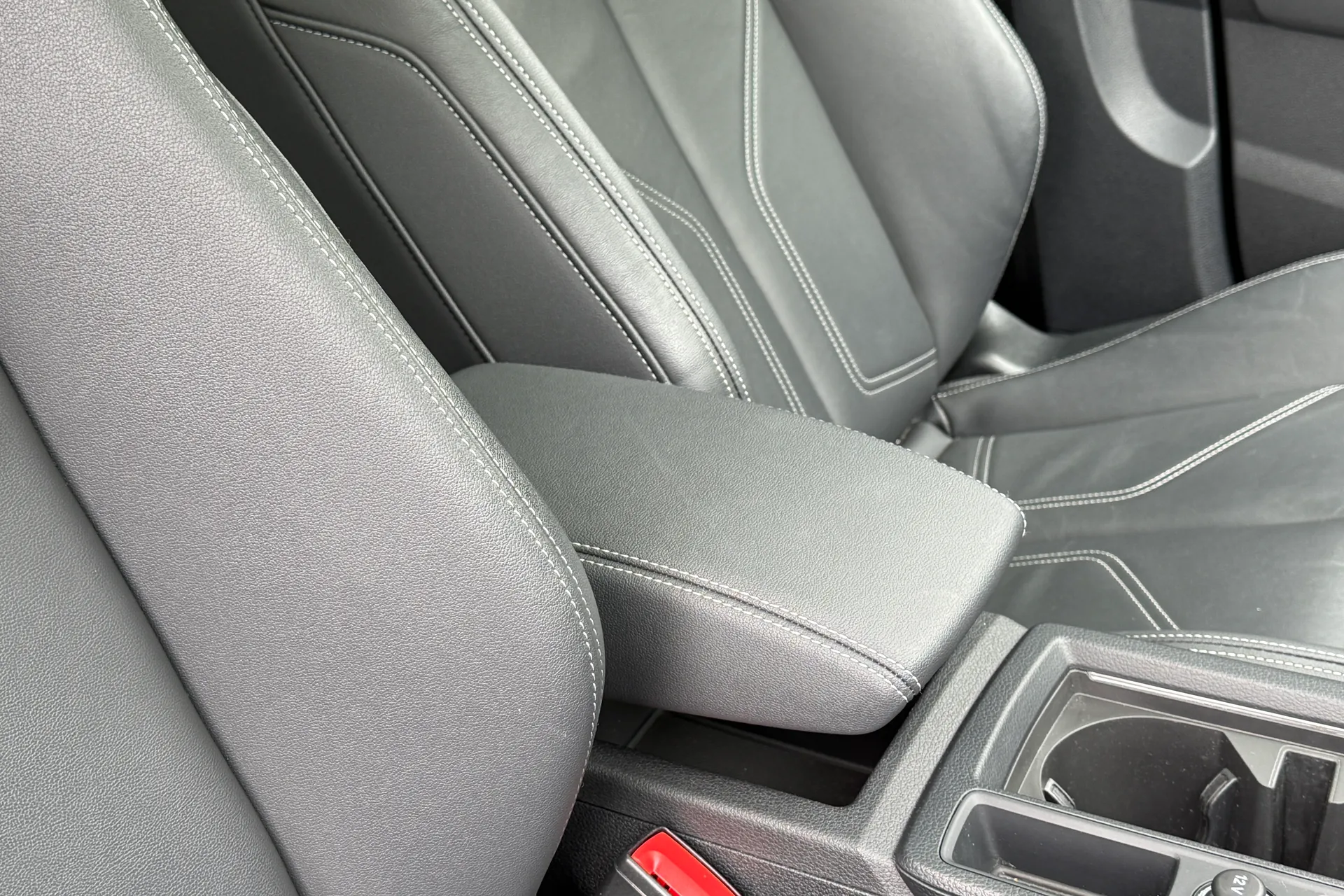 Audi Q3 thumbnail image number 41
