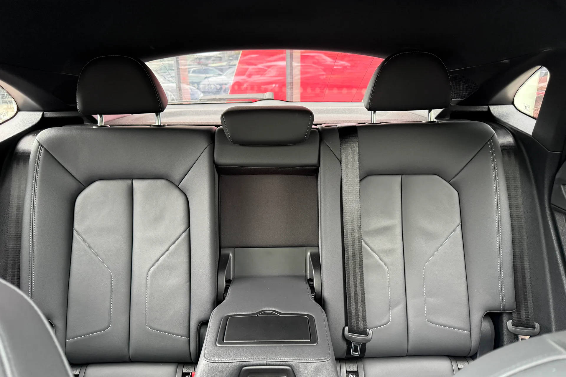 Audi Q3 thumbnail image number 45