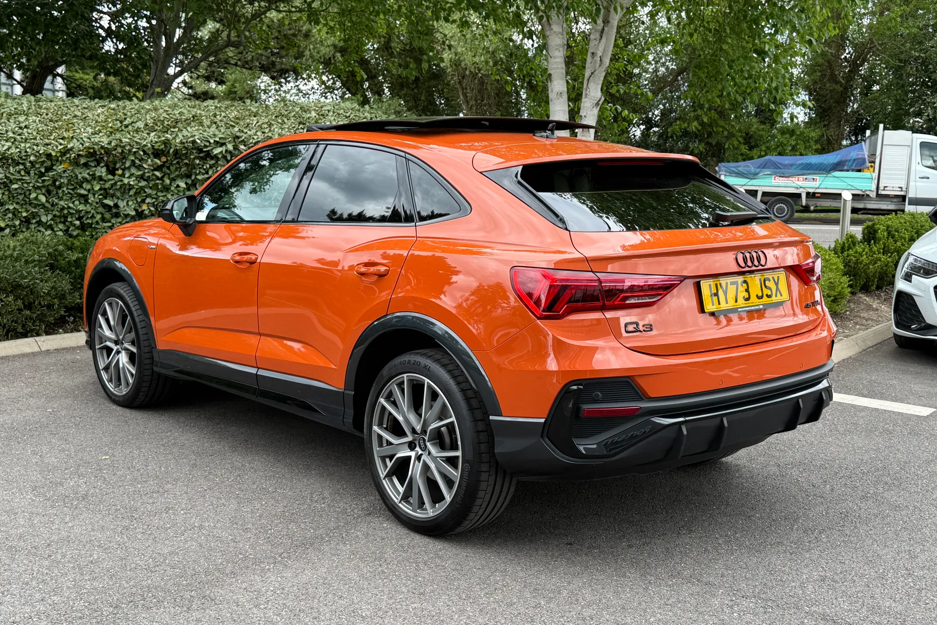 Audi Q3 thumbnail image number 22