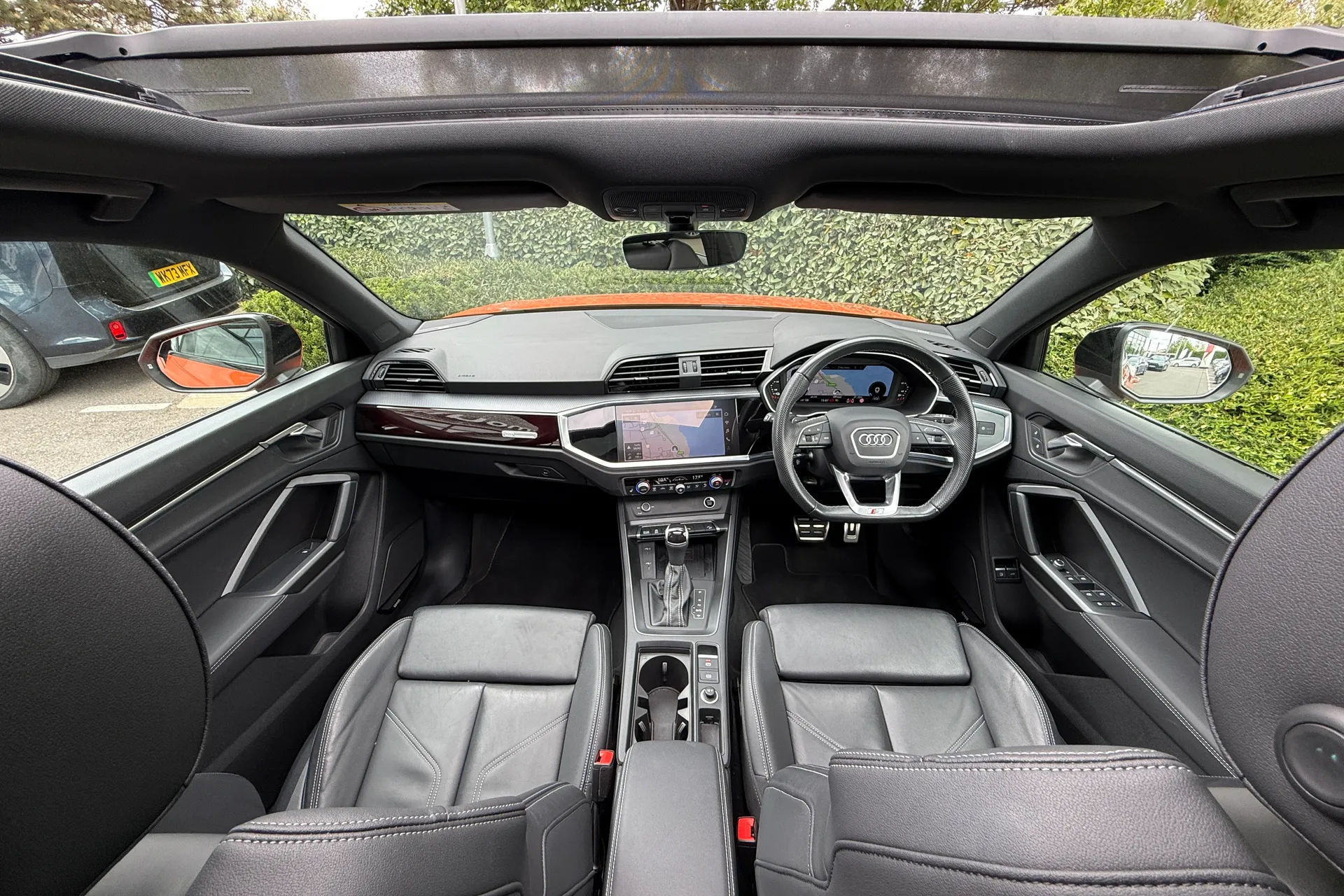 Audi Q3 thumbnail image number 3