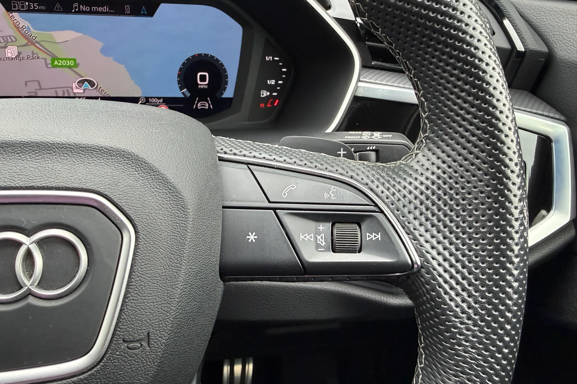 Audi Q3 thumbnail image number 47