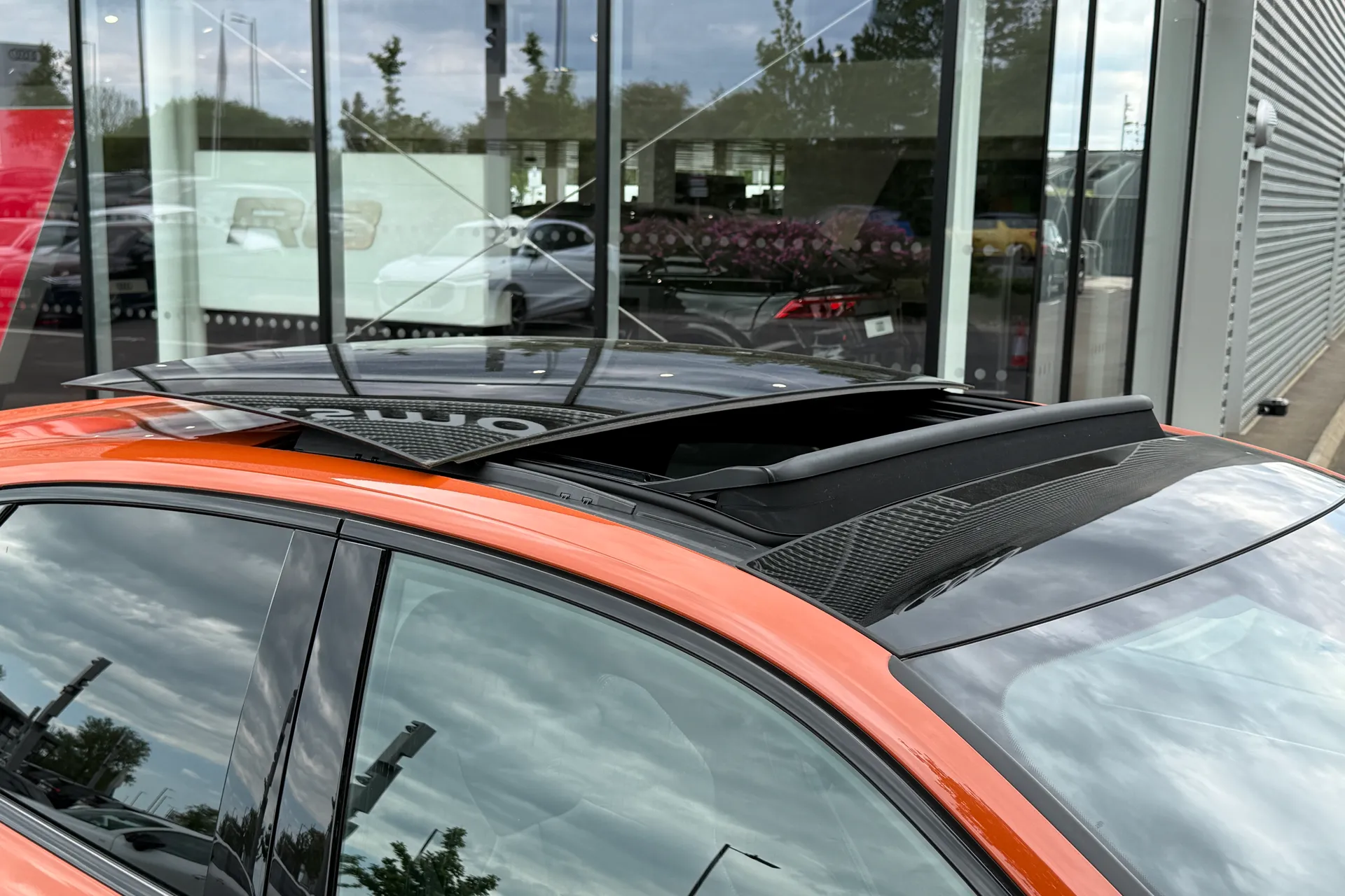 Audi Q3 thumbnail image number 6