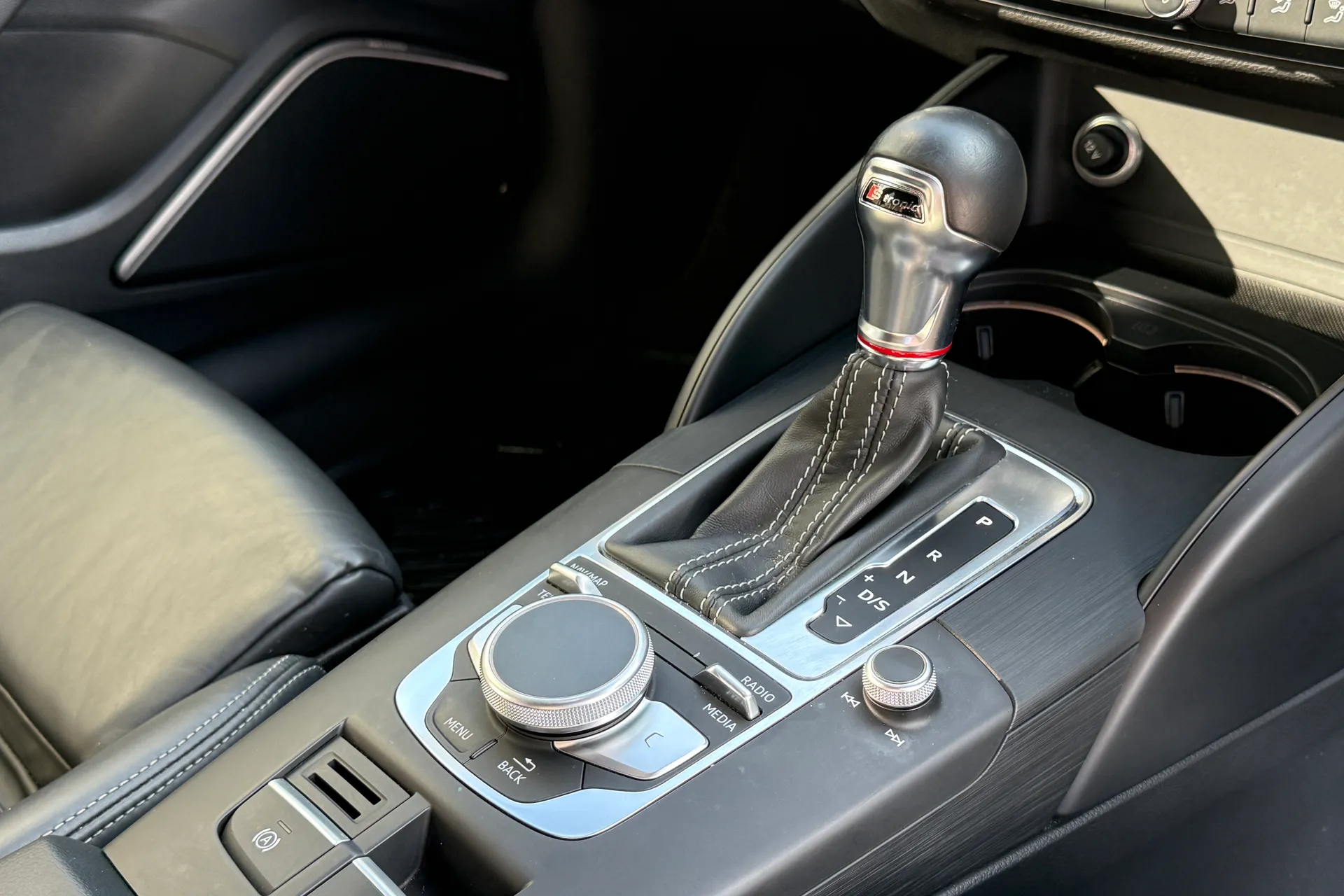 Audi A3 thumbnail image number 25