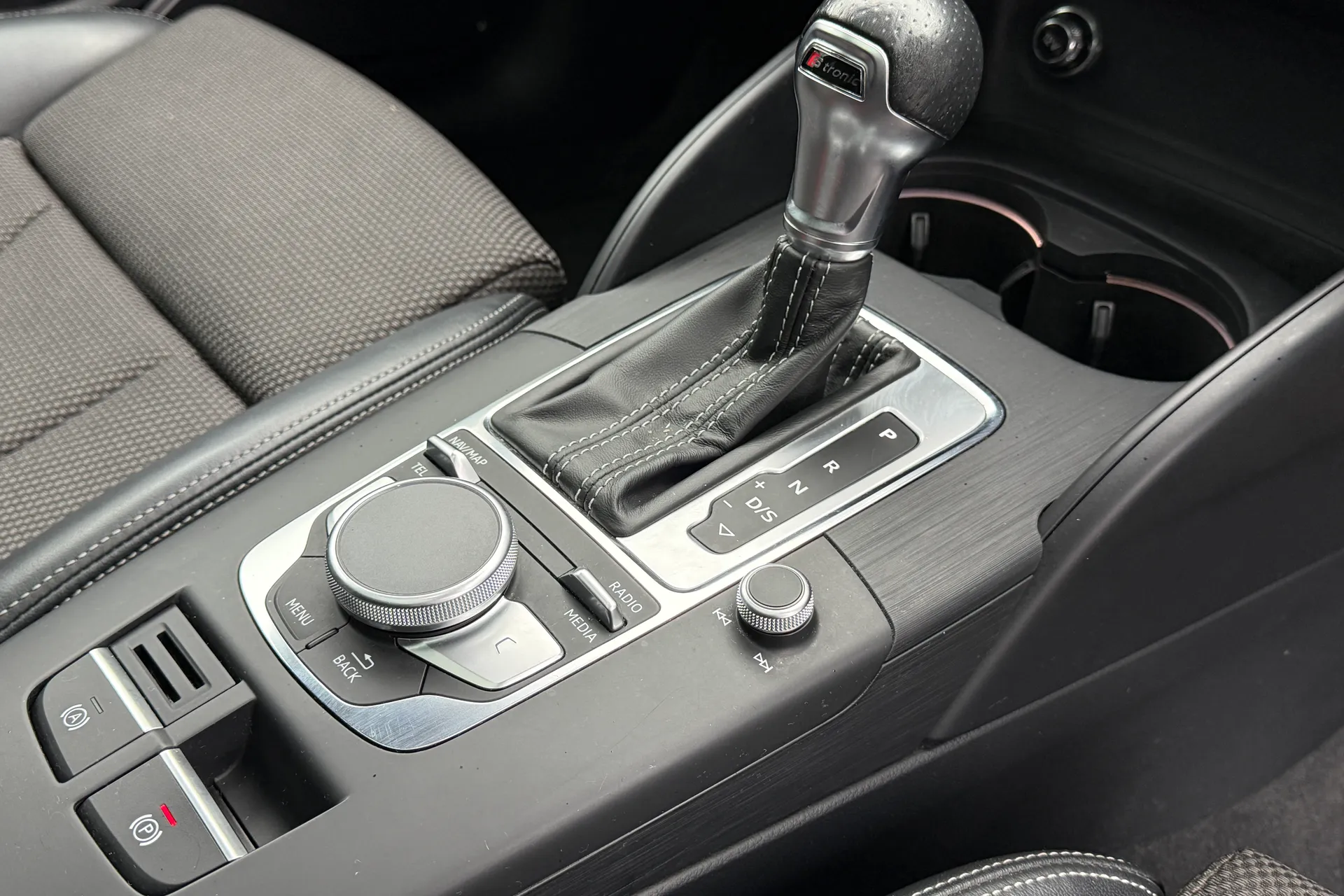 Audi A3 thumbnail image number 50