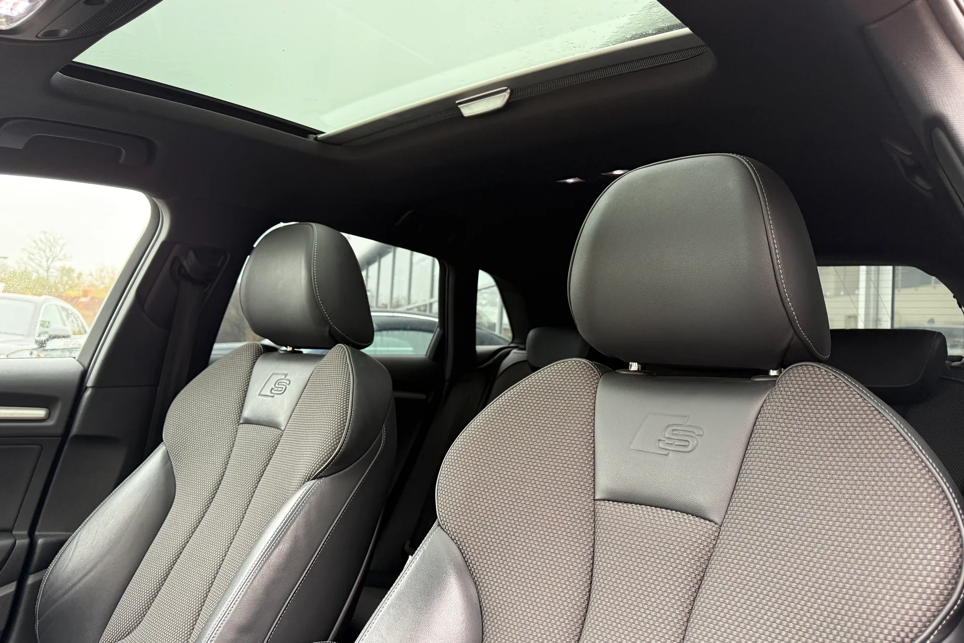 Audi A3 thumbnail image number 4