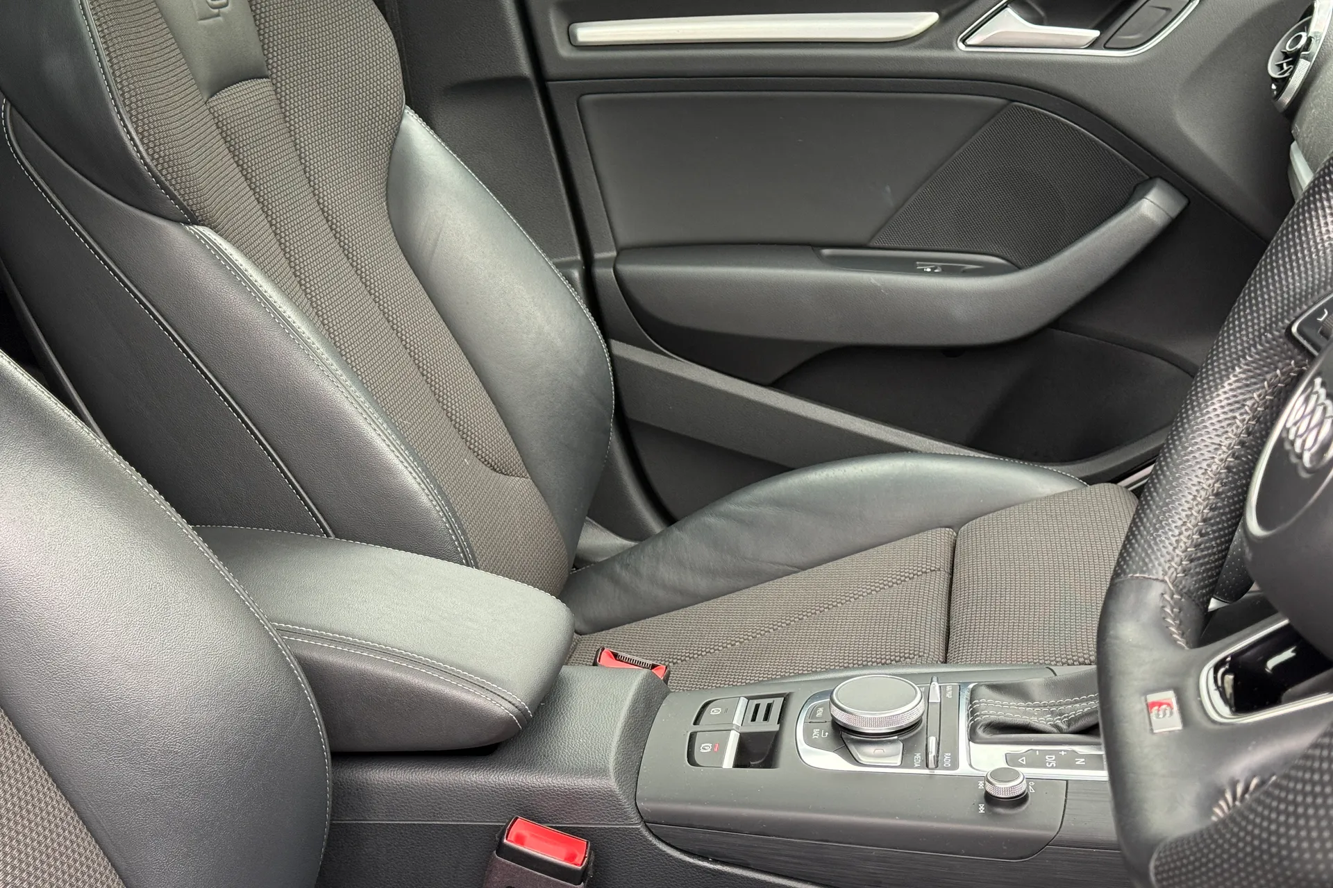 Audi A3 thumbnail image number 48