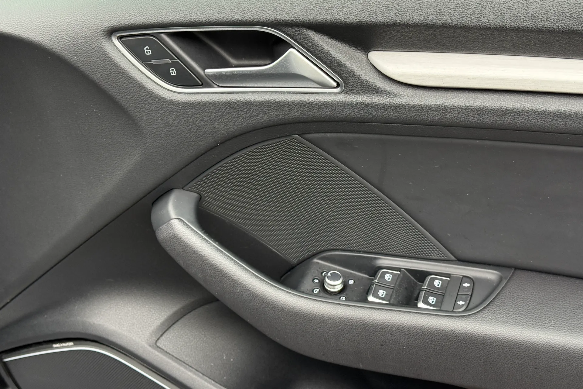 Audi A3 thumbnail image number 46