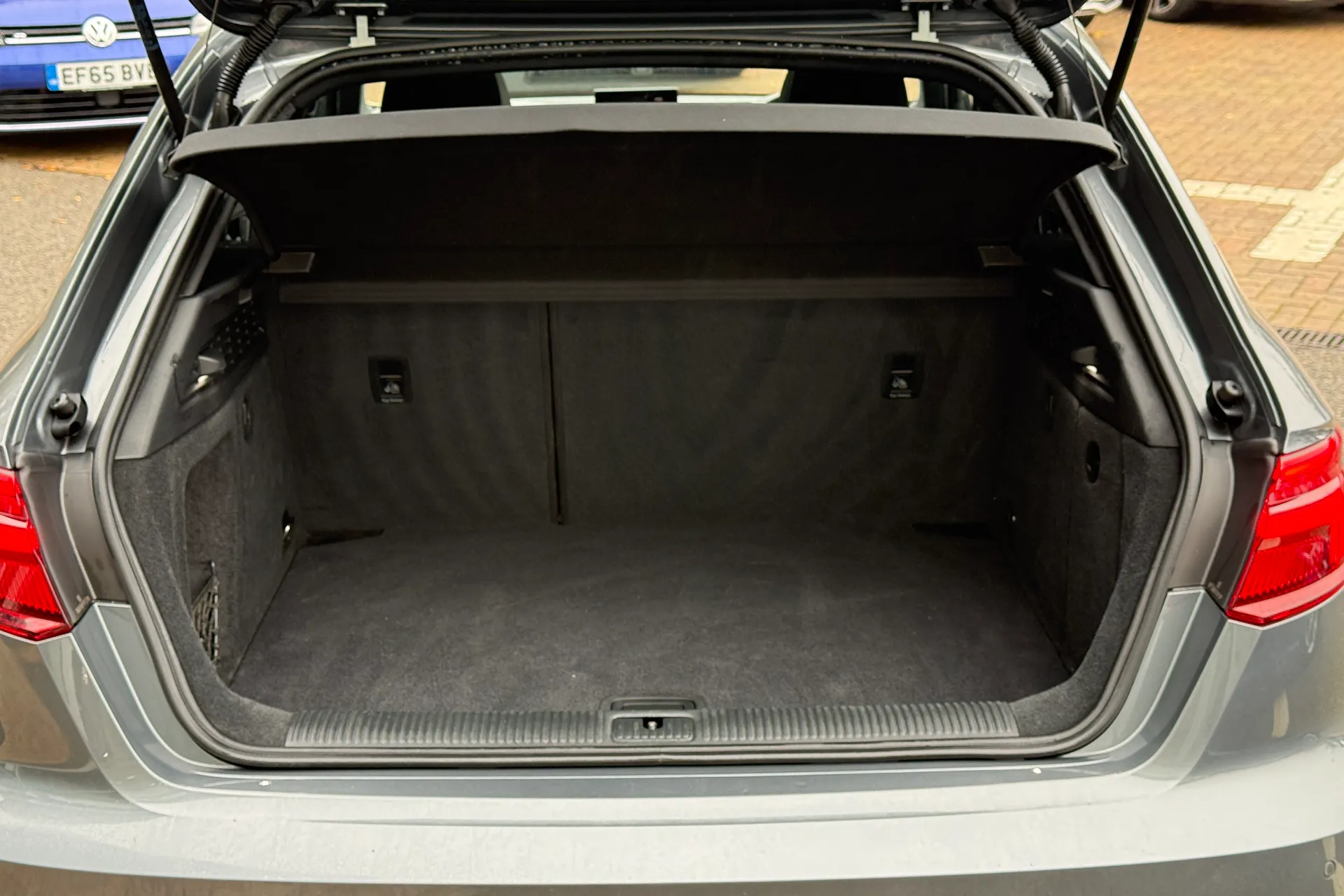 Audi A3 thumbnail image number 33