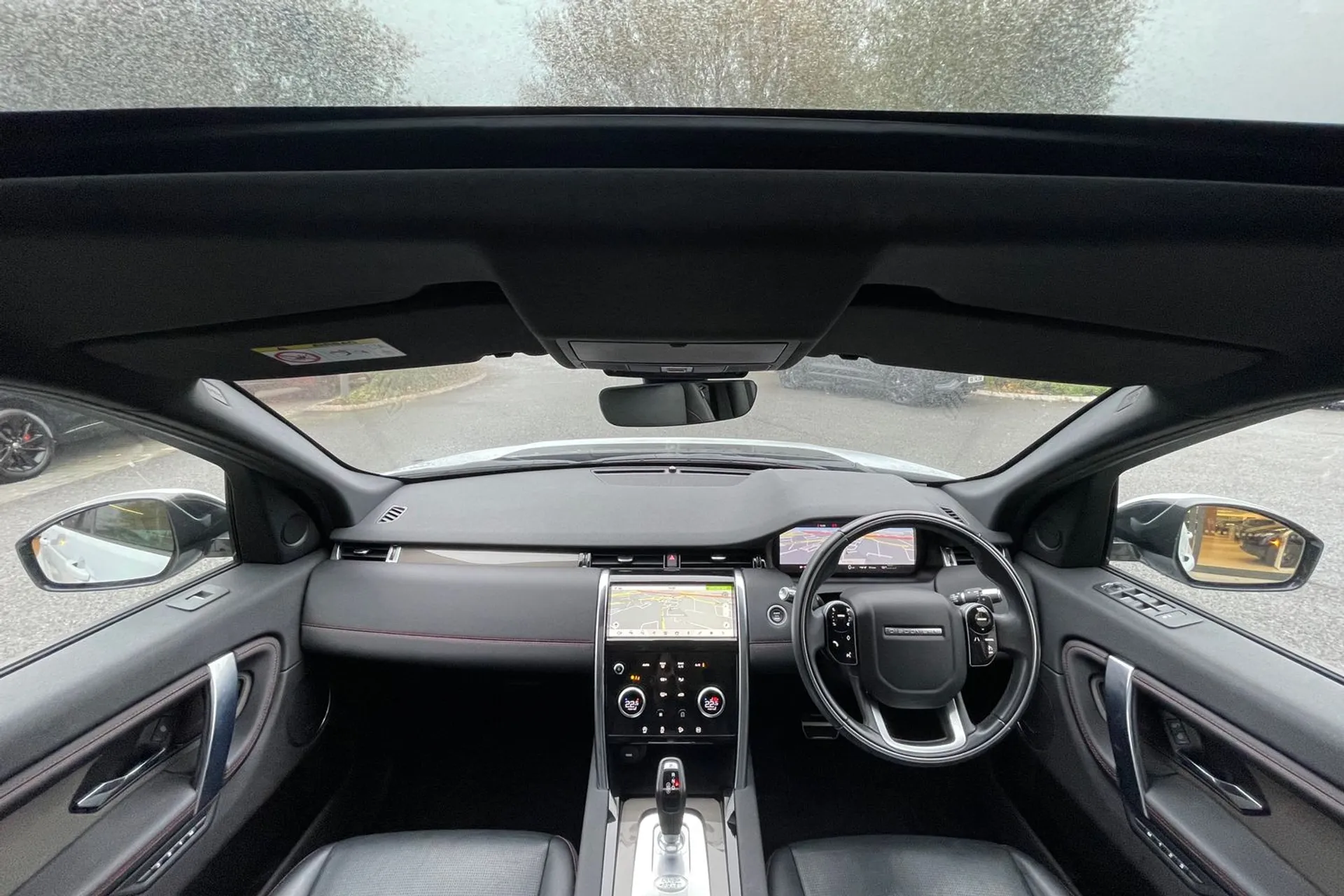 LAND ROVER DISCOVERY SPORT thumbnail image number 3