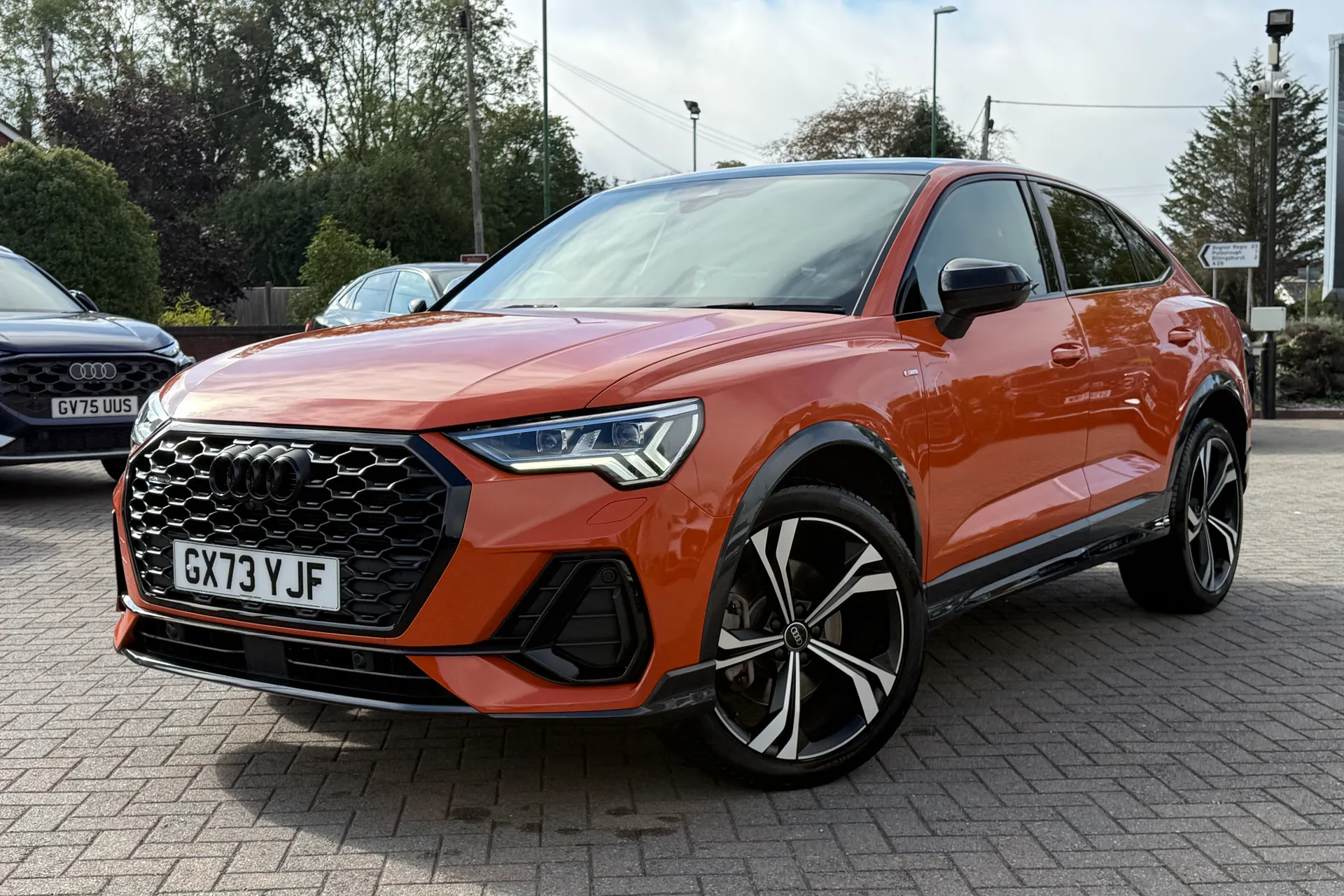 Audi Q3 thumbnail image number 31
