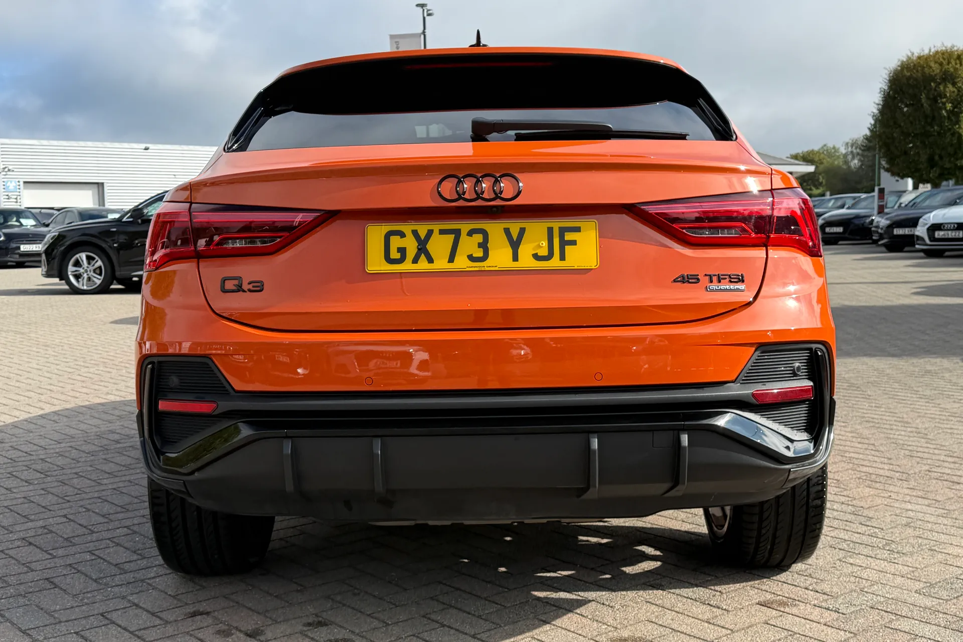 Audi Q3 thumbnail image number 41