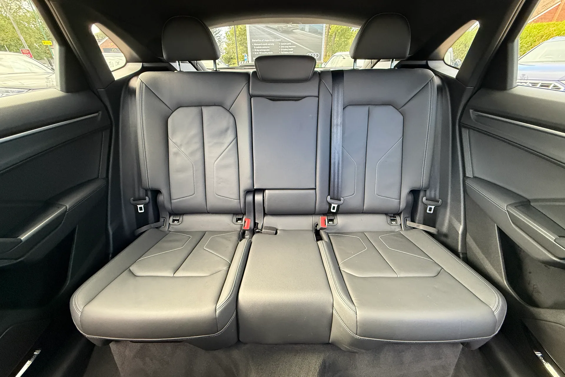 Audi Q3 thumbnail image number 45