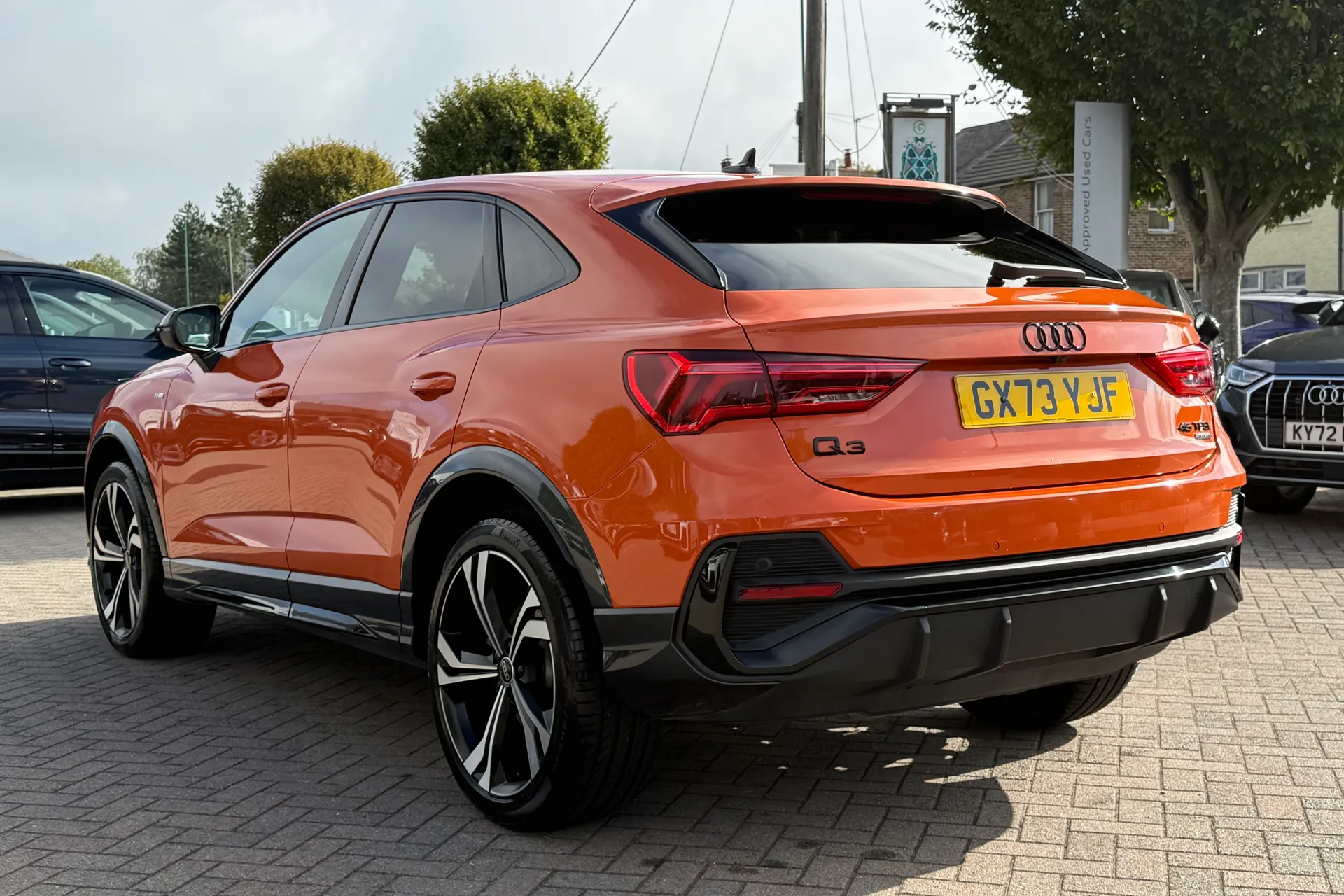 Audi Q3 thumbnail image number 42