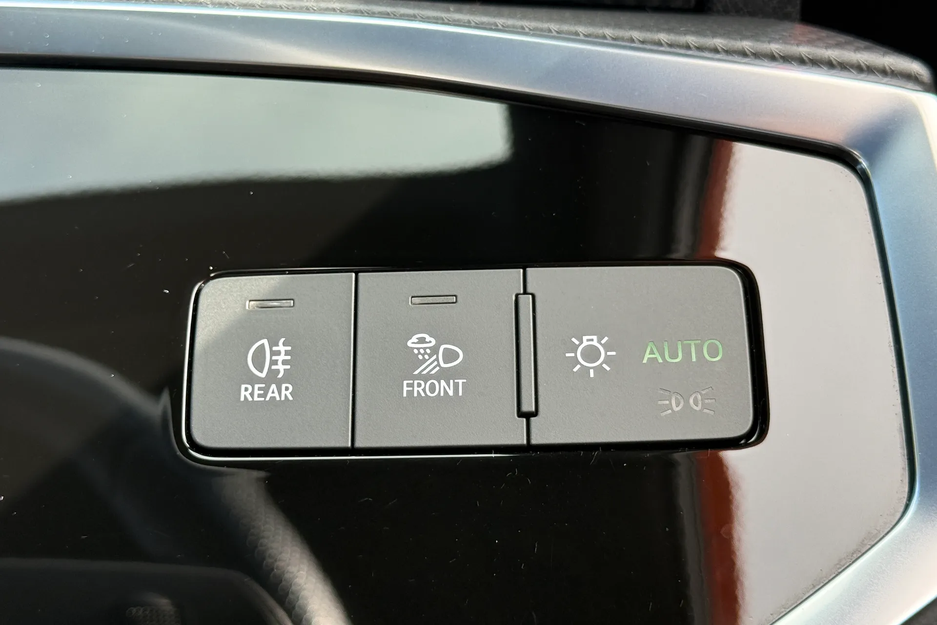 Audi Q3 thumbnail image number 28