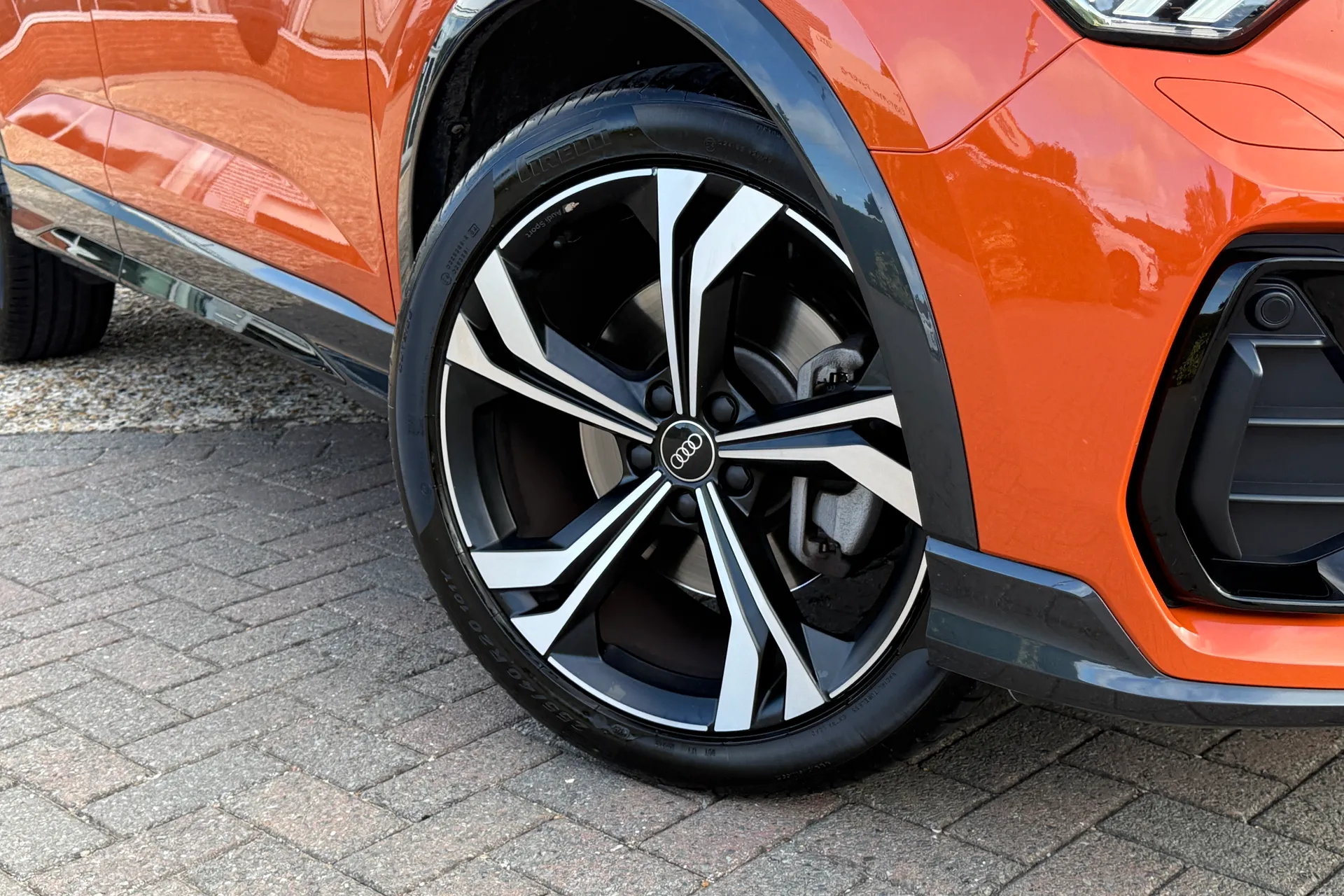 Audi Q3 thumbnail image number 7
